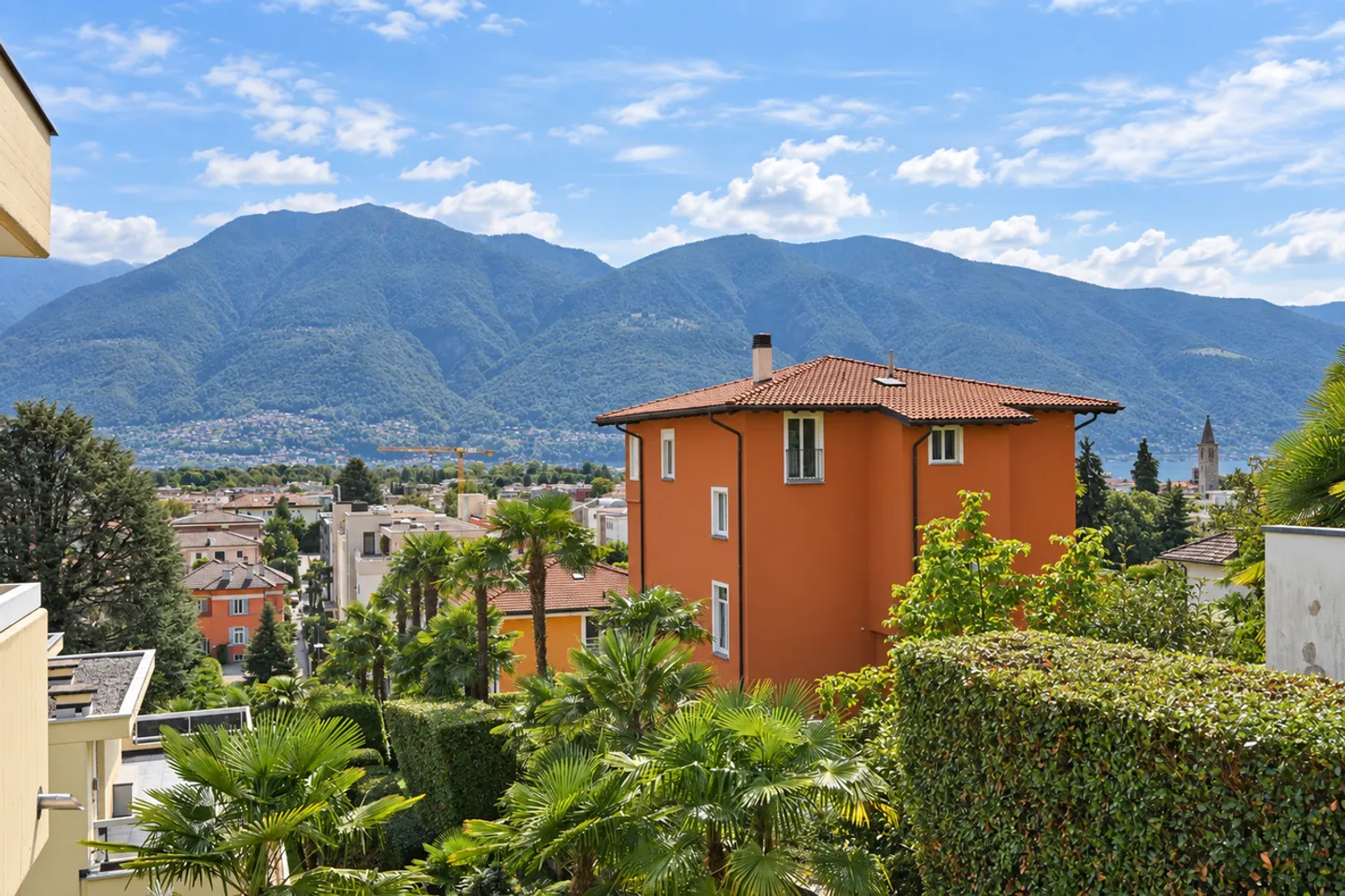 YOUR SECOND HOME IN THE HEART OF ASCONA – TERRACE WITH UNOBSTRUCTED VIEW - Photo 6 of 15