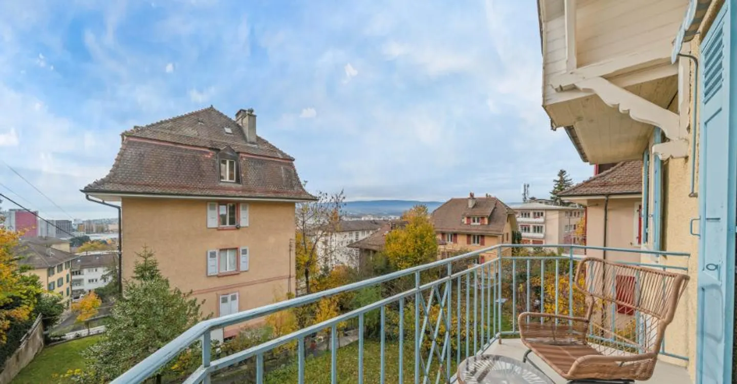Charaktervolle Villa in Lausanne - Foto 2 von 12