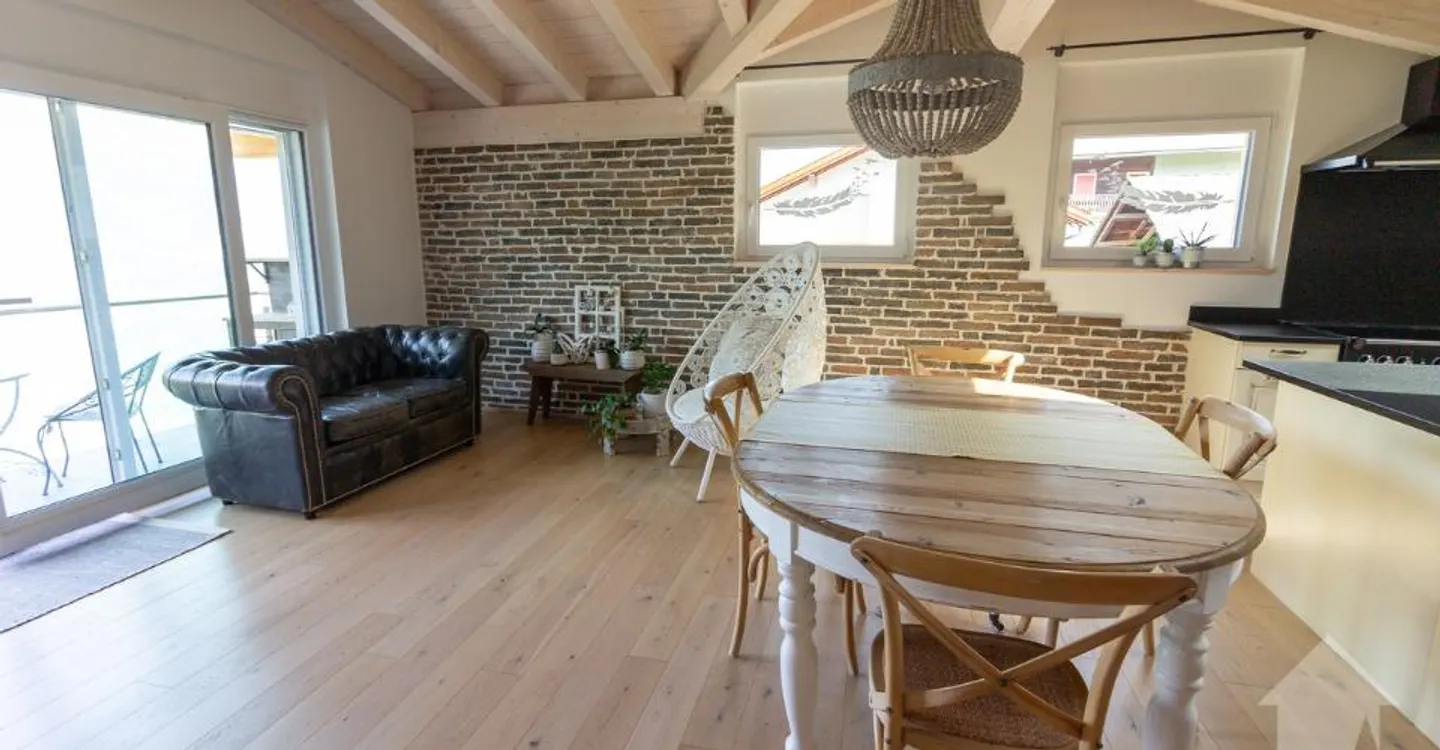 Duplex Attique de Luxe dans un Village Calme - Photo 7 sur 11