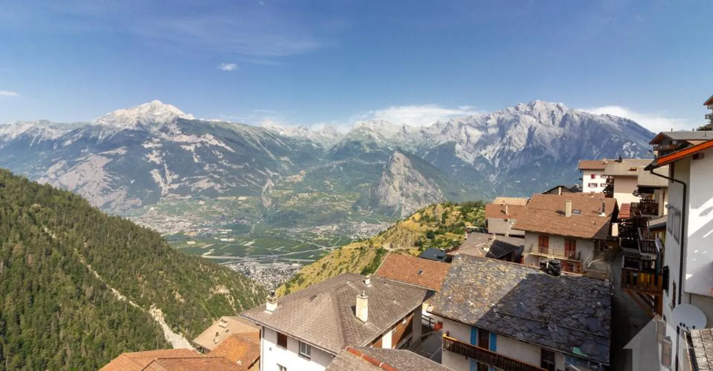 Duplex Attique de Luxe dans un Village Calme - Photo 11 sur 11