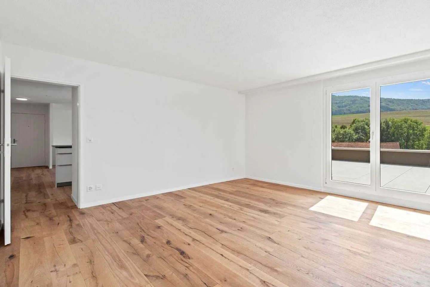 Appartamento con terrazza 4.5 locali con vista panoramica a Beggingen - Foto 8 di 13