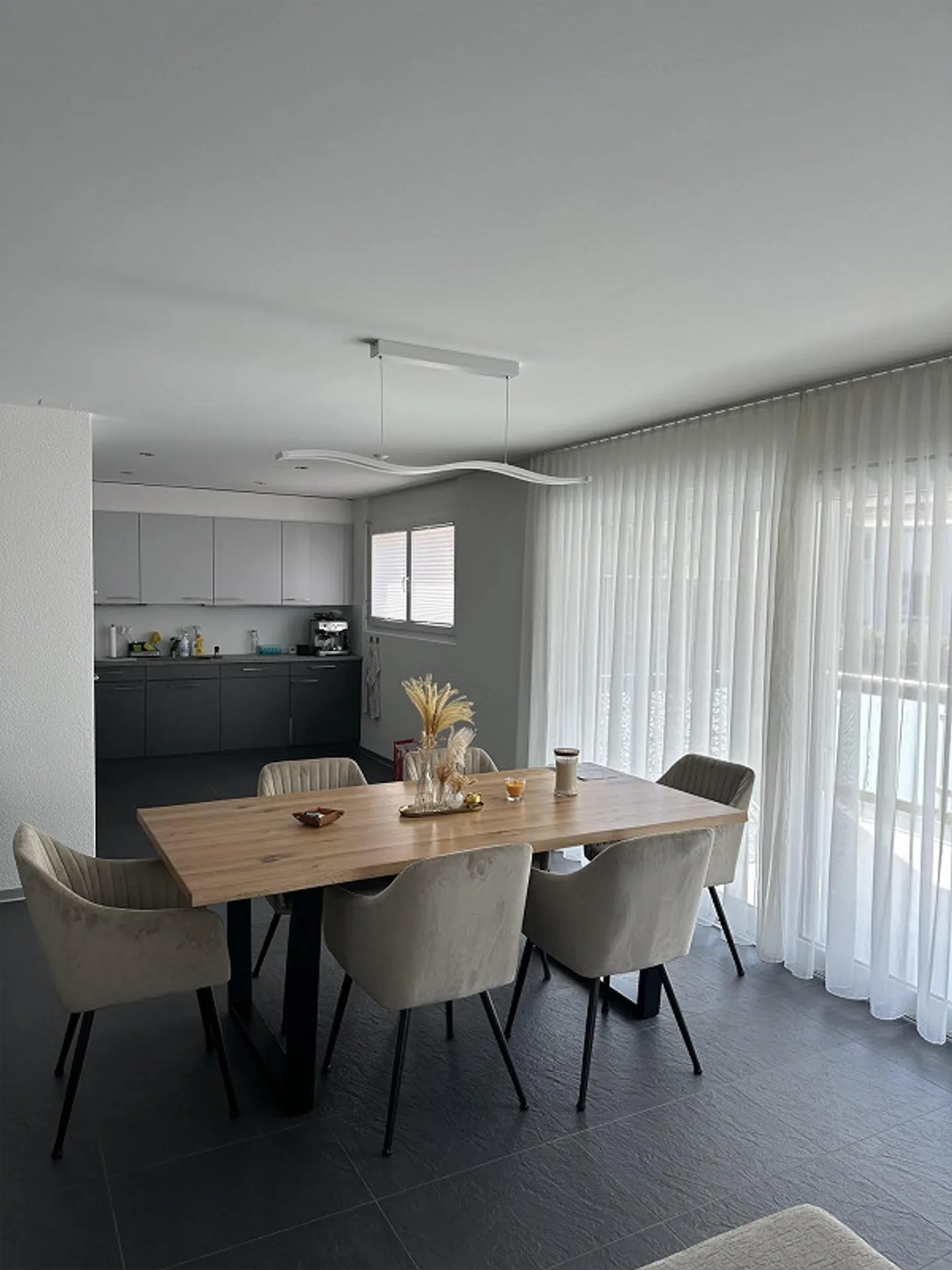 Modern 4.5-room apartment in a quiet location in Lyss - Photo 7 of 9
