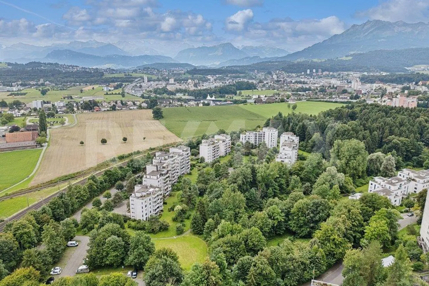 Spacious 3½-room apartment with balcony and view into the greenery - Photo 13 of 13