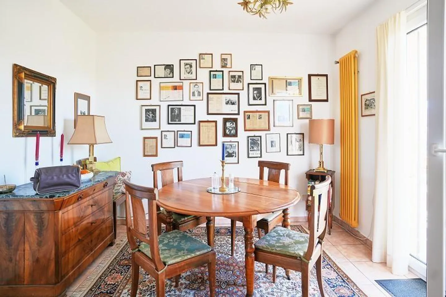 Villa 4 1/2 pièces avec piscine et beau jardin - Photo 4 sur 31