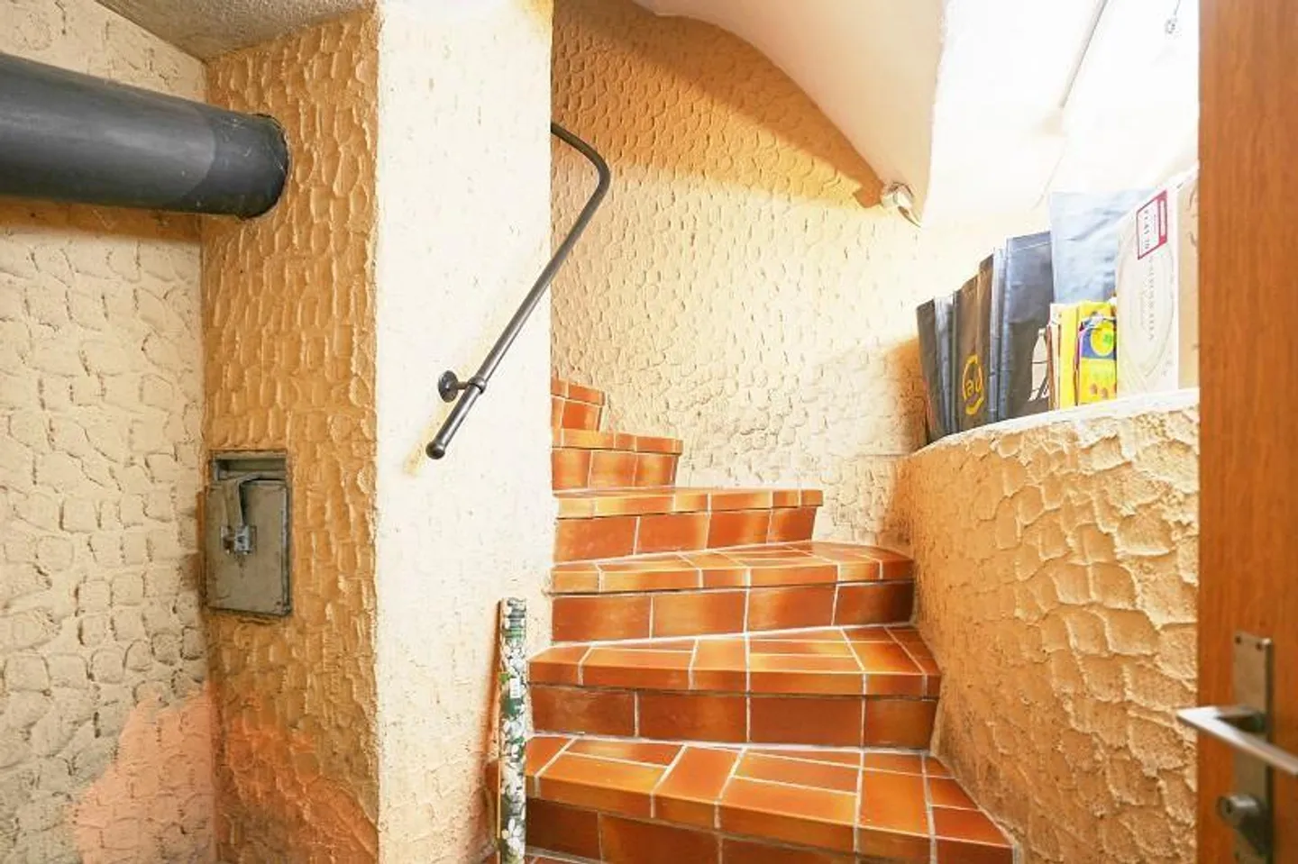 Villa 4 1/2 pièces avec piscine et beau jardin - Photo 14 sur 31