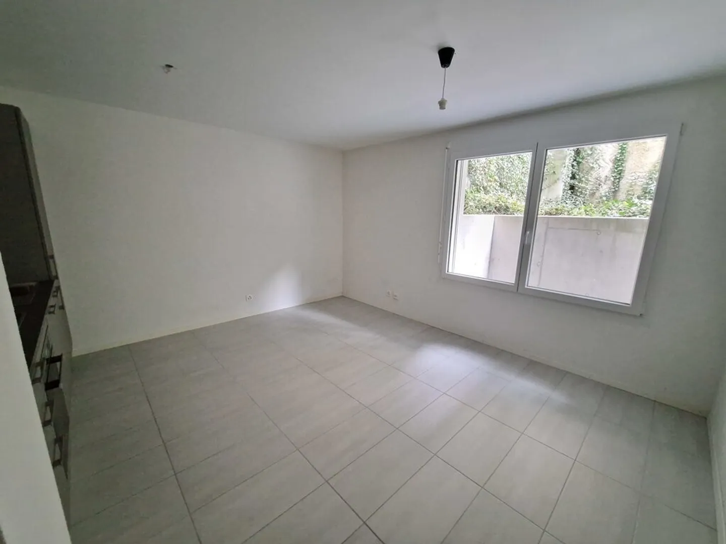 Sublime studio avec balcon proche du parc de Valency - Photo 5 sur 7