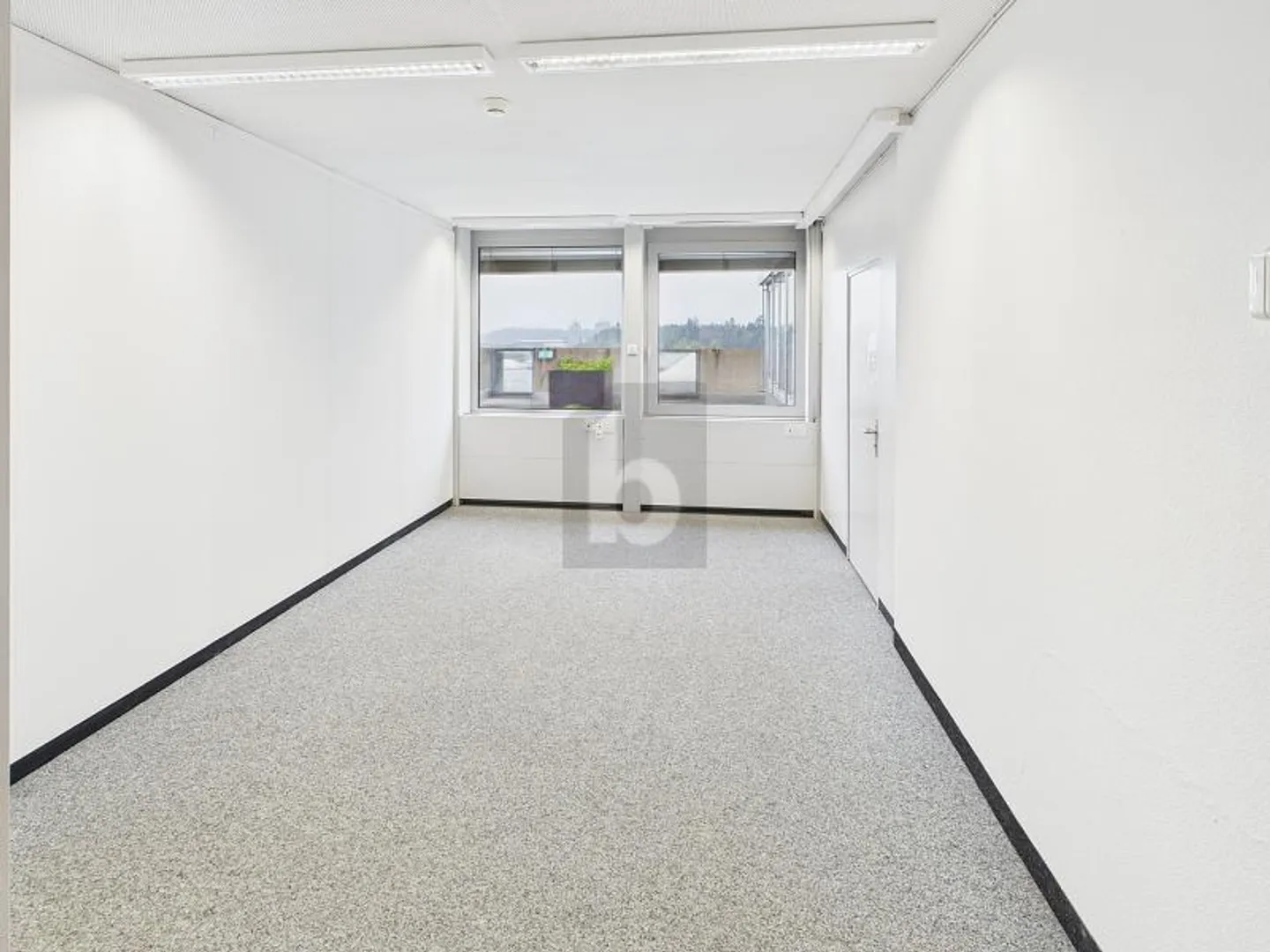 «PRAKTISCH UND FLEXIBEL (BÜRO 4.05)» - Foto 1 von 5