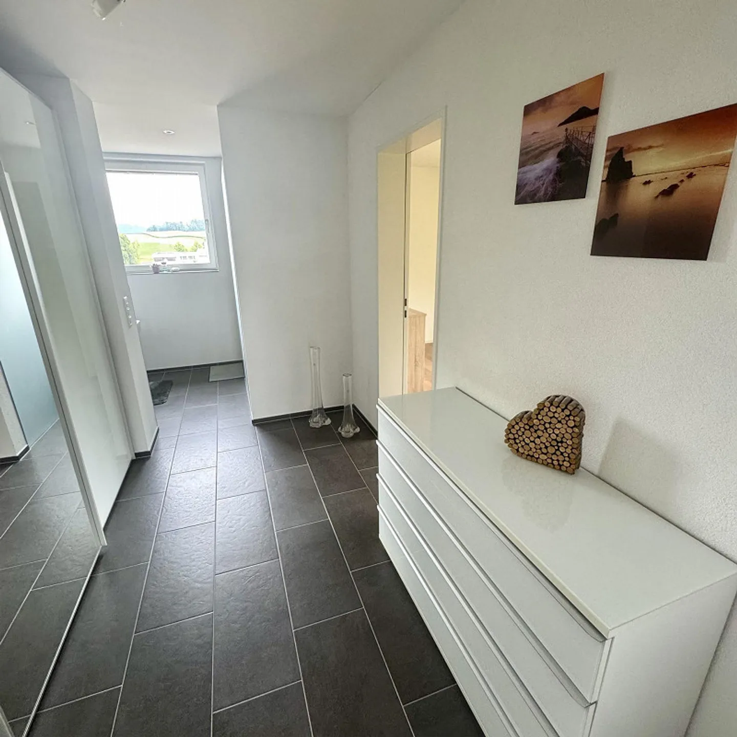 Attico moderno di 5,5 stanze con bella vista - Foto 7 di 14
