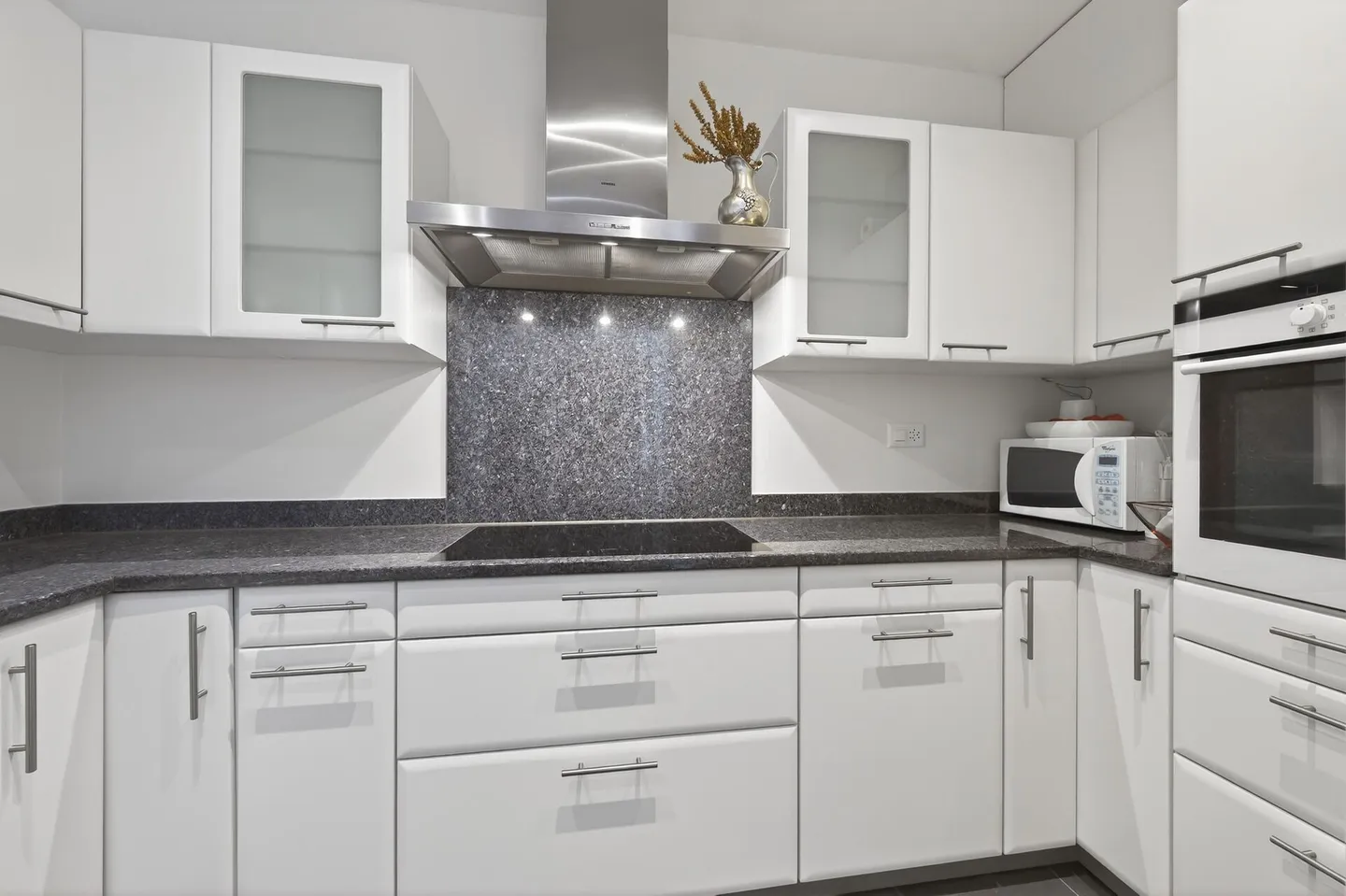 Charmante Wohnung in Zürich - Foto 3 von 10