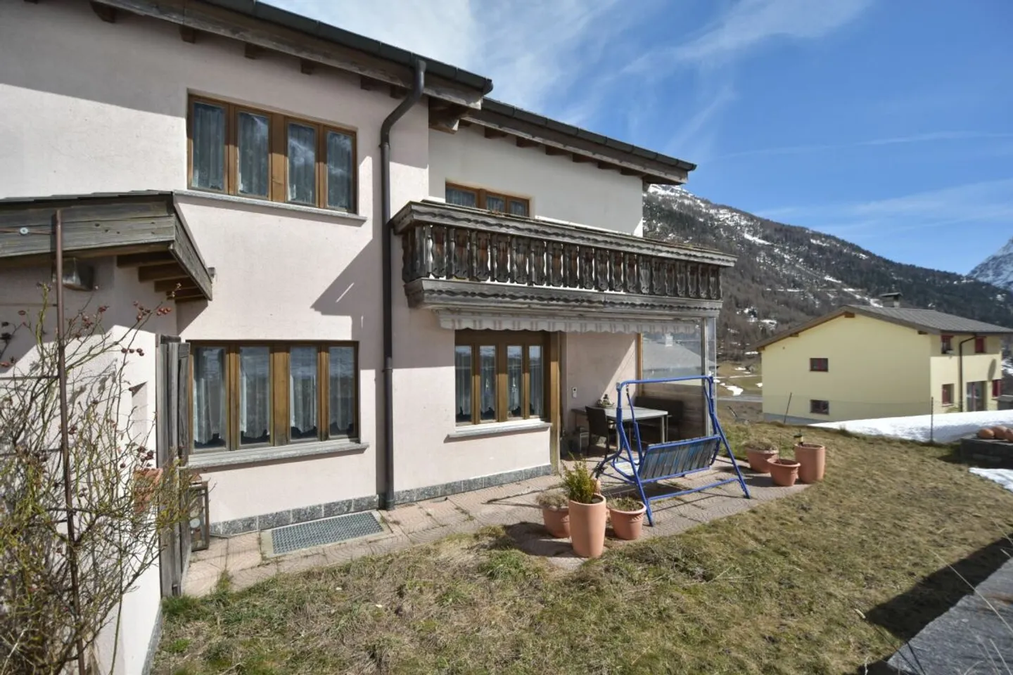 Charmantes Einfamilienhaus in Simplon - Foto 2 von 14