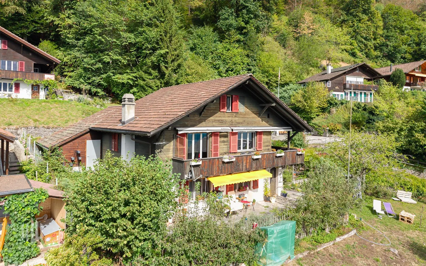 ImmoWyss - Chalet with a separate apartment in a scenic location - Photo 10 of 13
