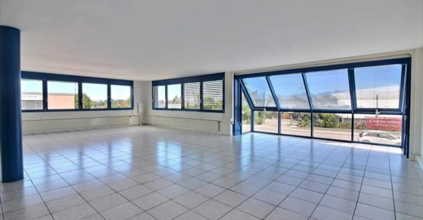 Office space for rent - Photo 3 of 6