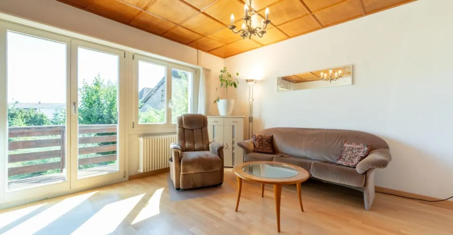 Charmantes Einfamilienhaus im Chaletstil - Foto 5 von 13