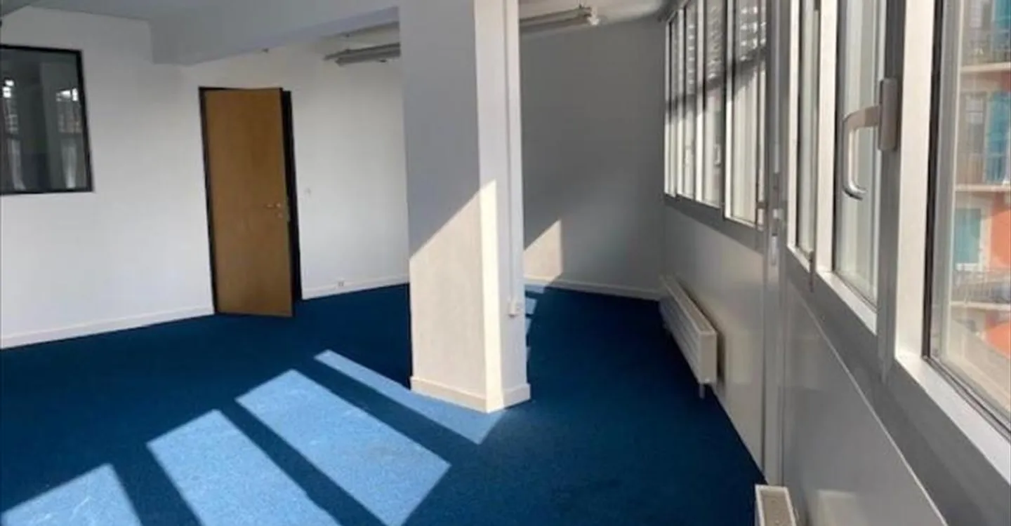 Spazio ufficio in affitto - Foto 4 di 6