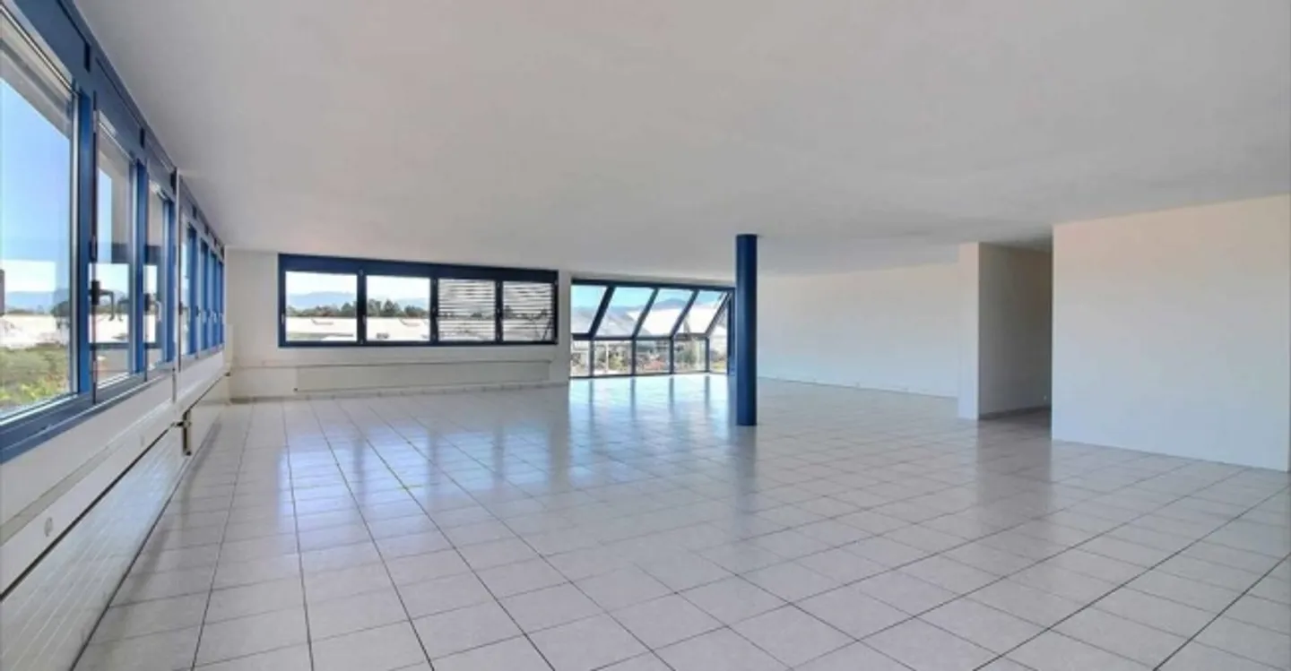 Office space for rent - Photo 2 of 6