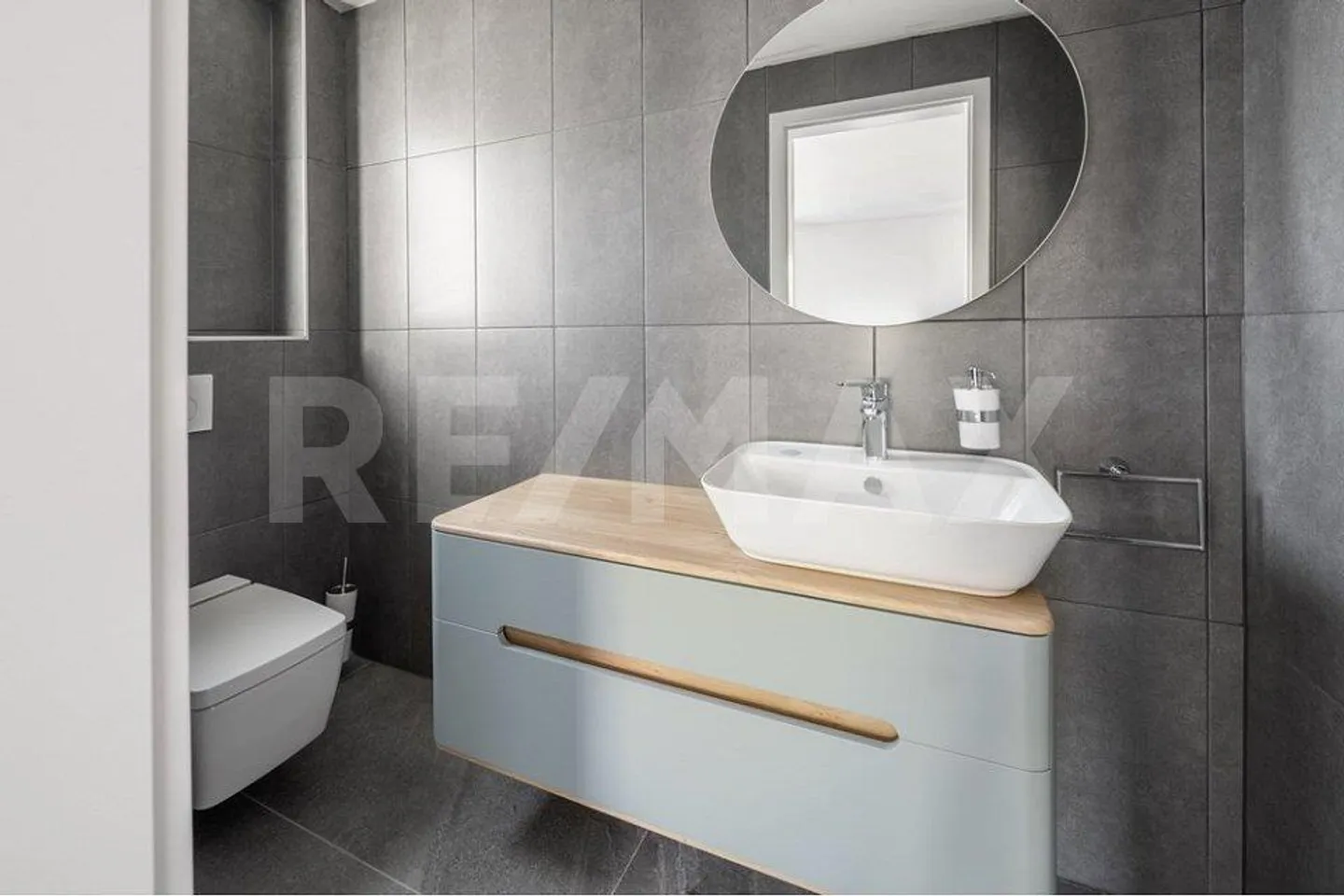 Ideale per famiglie – 4½ stanze, completamente ristrutturato, spazioso e con giardino! - Foto 7 di 13