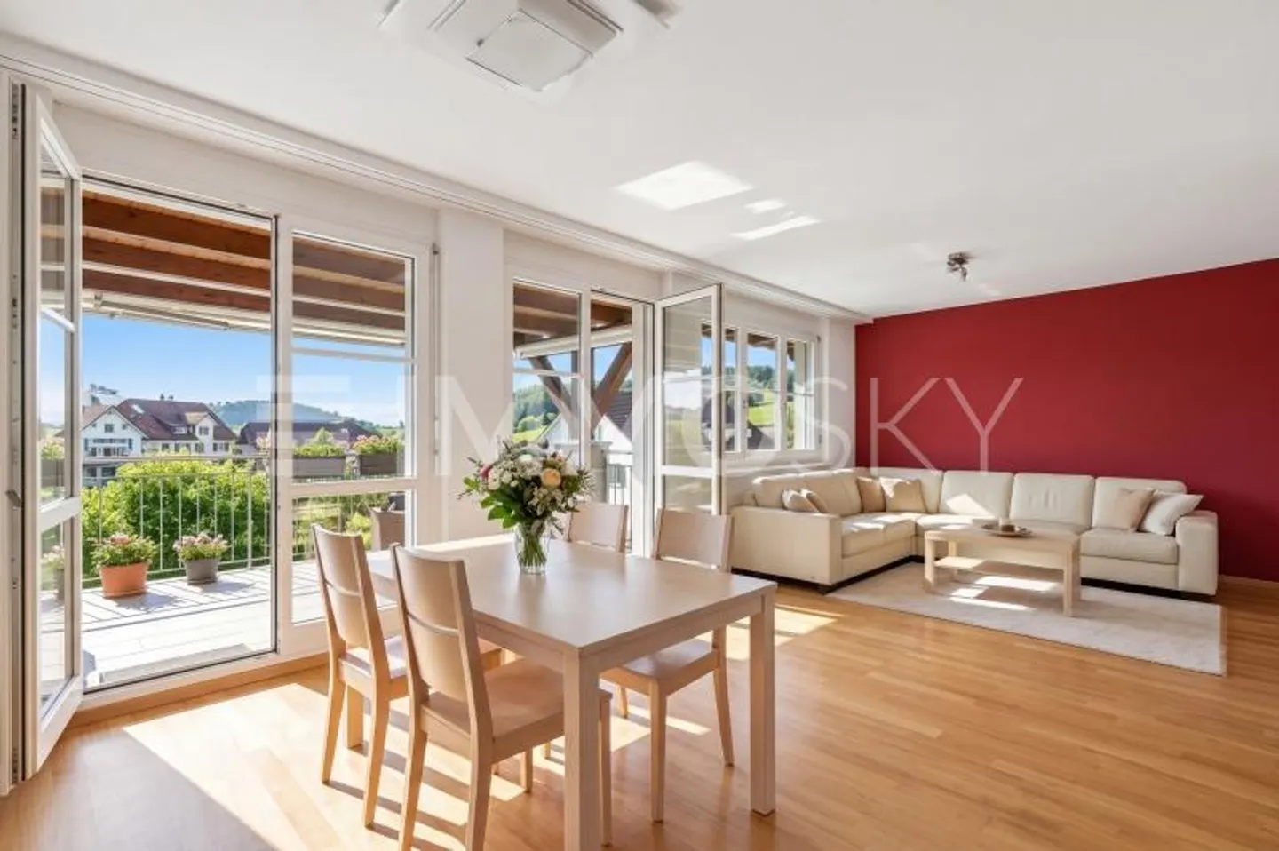 A Home to Enjoy with Sunny Balcony - Photo 3 of 5