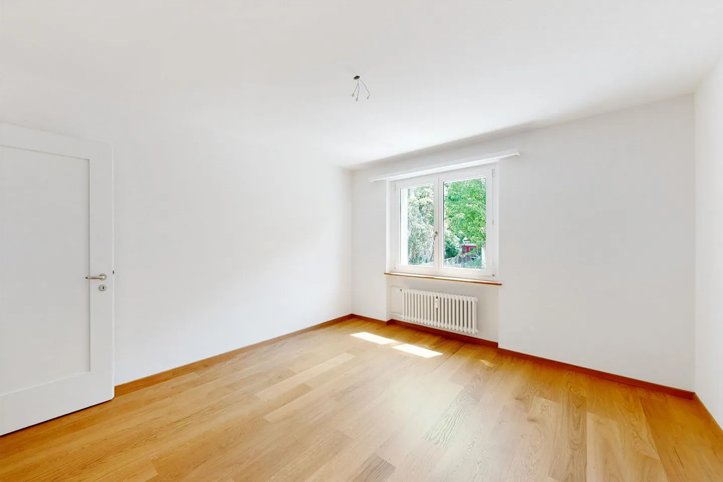 Your new home? Living in an attractive location - Photo 5 of 11