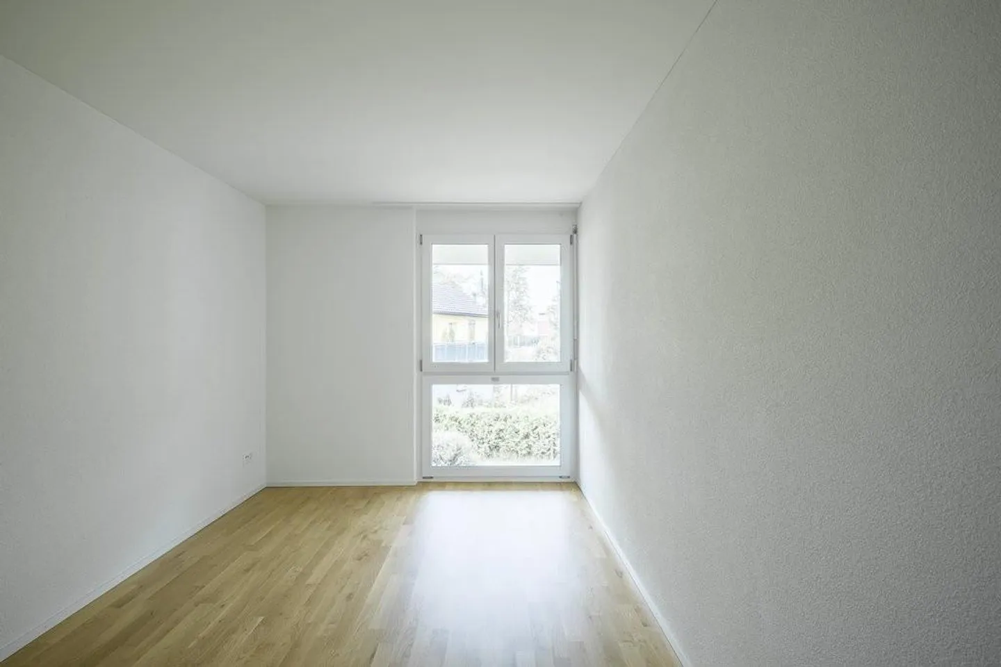 A Happy Start in Erlen - Photo 3 of 5