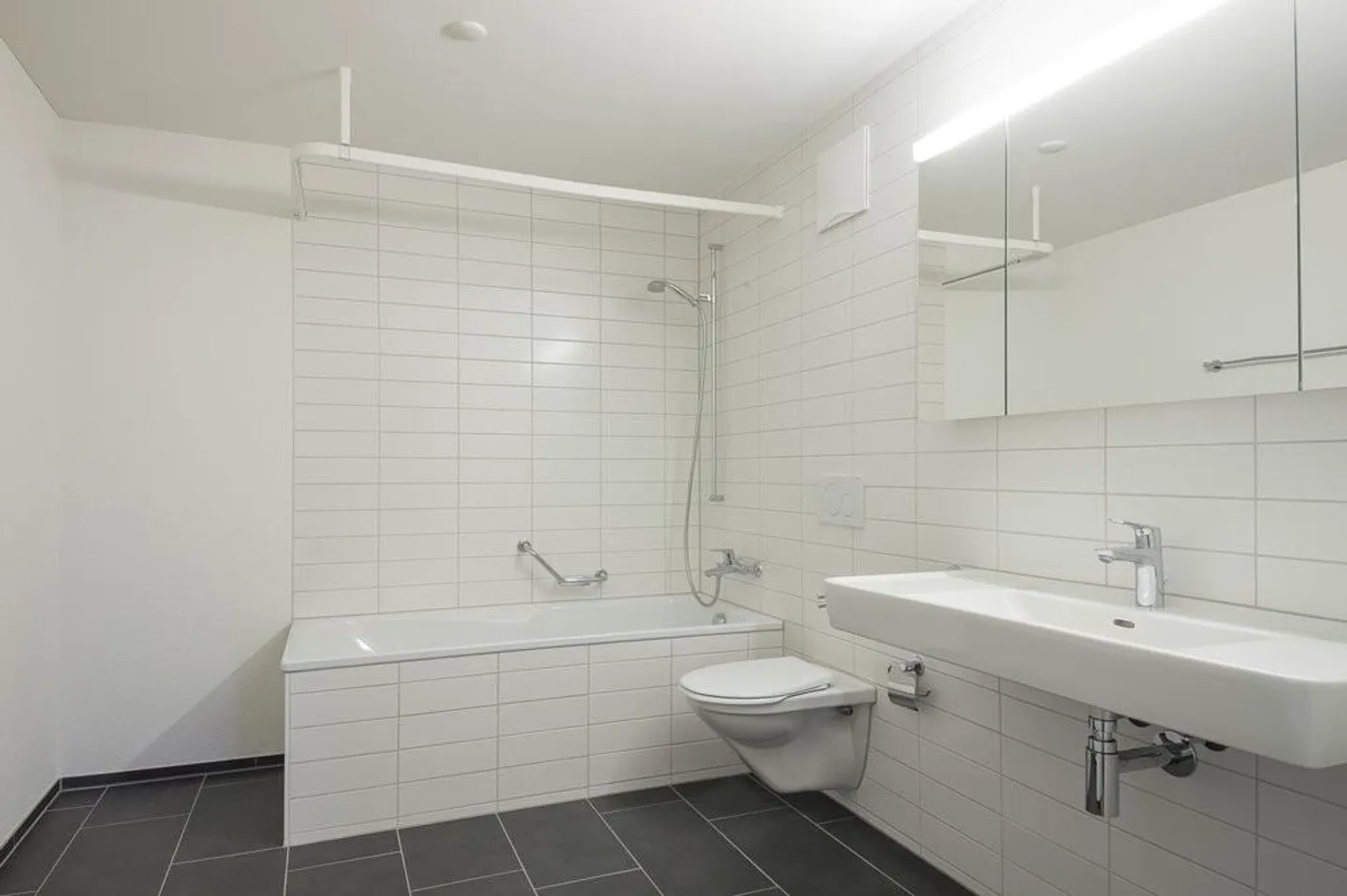 A Happy Start in Erlen - Photo 5 of 5