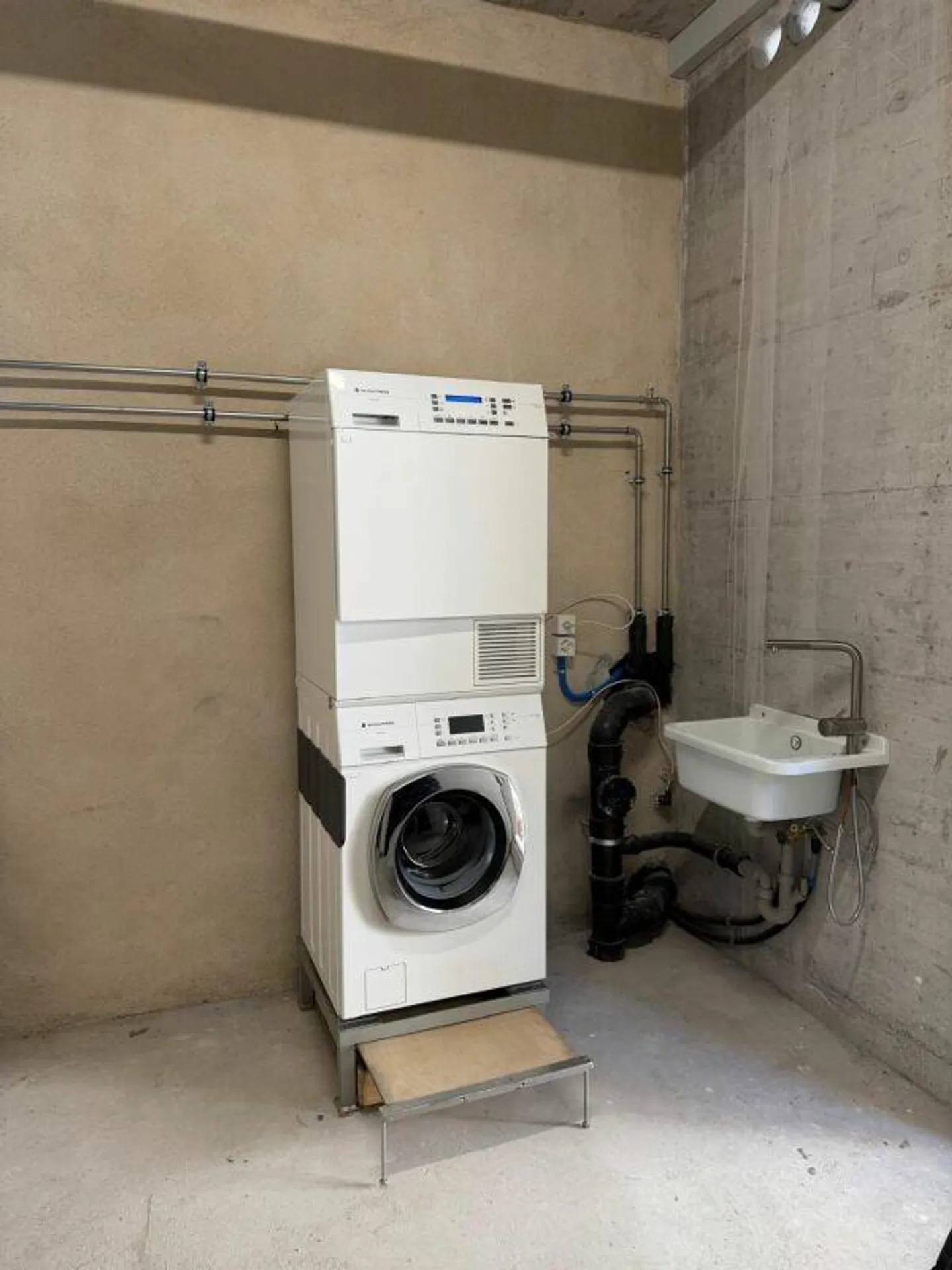 Maison de ville de 4 chambres avec appartement en sous-sol - Photo 16 sur 20