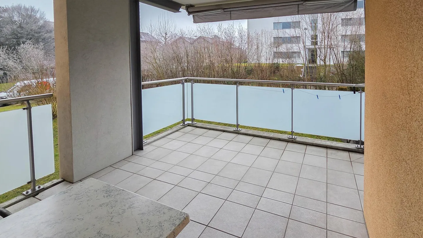 Bell'appartamento in una posizione tranquilla a Emmenbrücke! - Foto 2 di 12