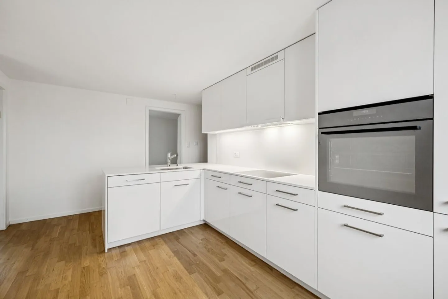 Bella appartamento ristrutturato di 4.5 stanze - Foto 3 di 11