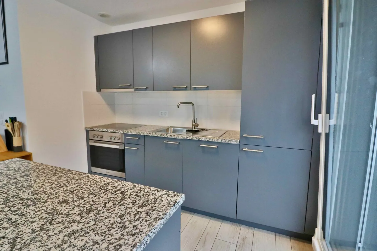 Superbo attico di 4,5 stanze nel centro del villaggio - Foto 3 di 26