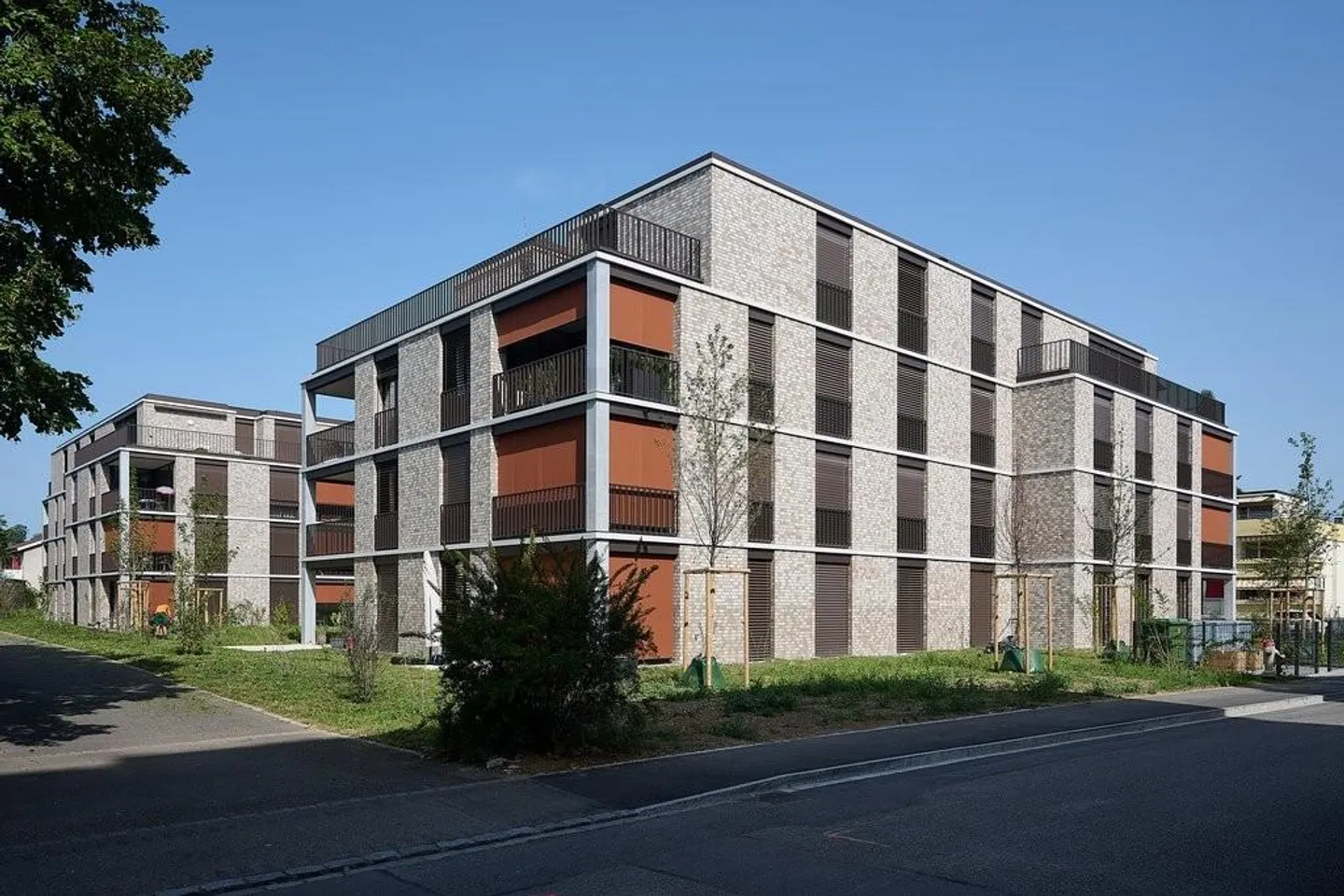 Einstellplatz in neuer Einstellhalle - Foto 1 von 2