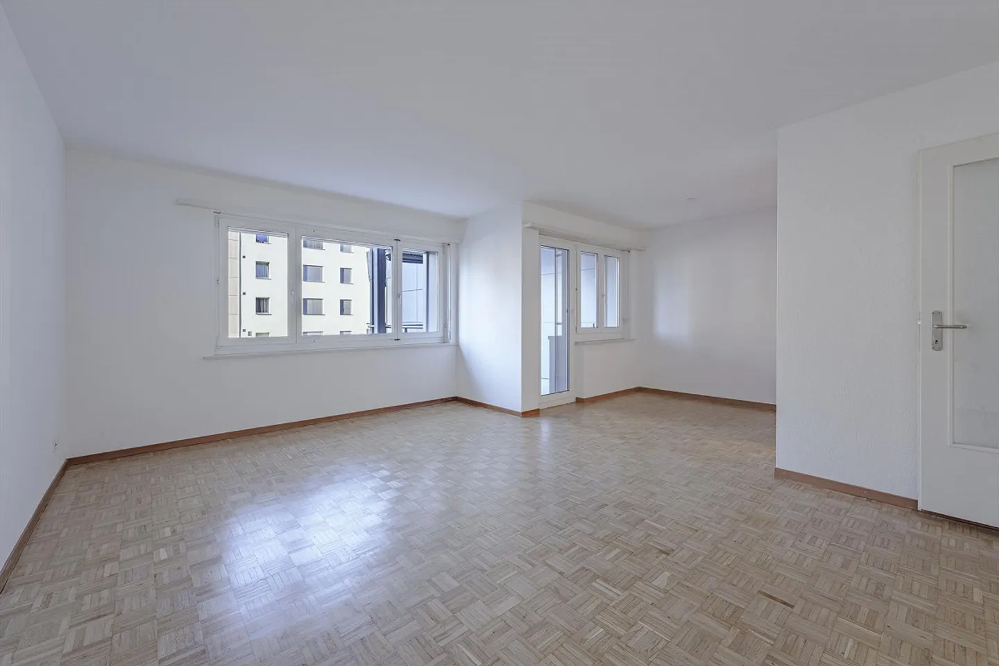 Ottimo appartamento cooperativo a Bachenbülach cerca te! - Foto 3 di 7