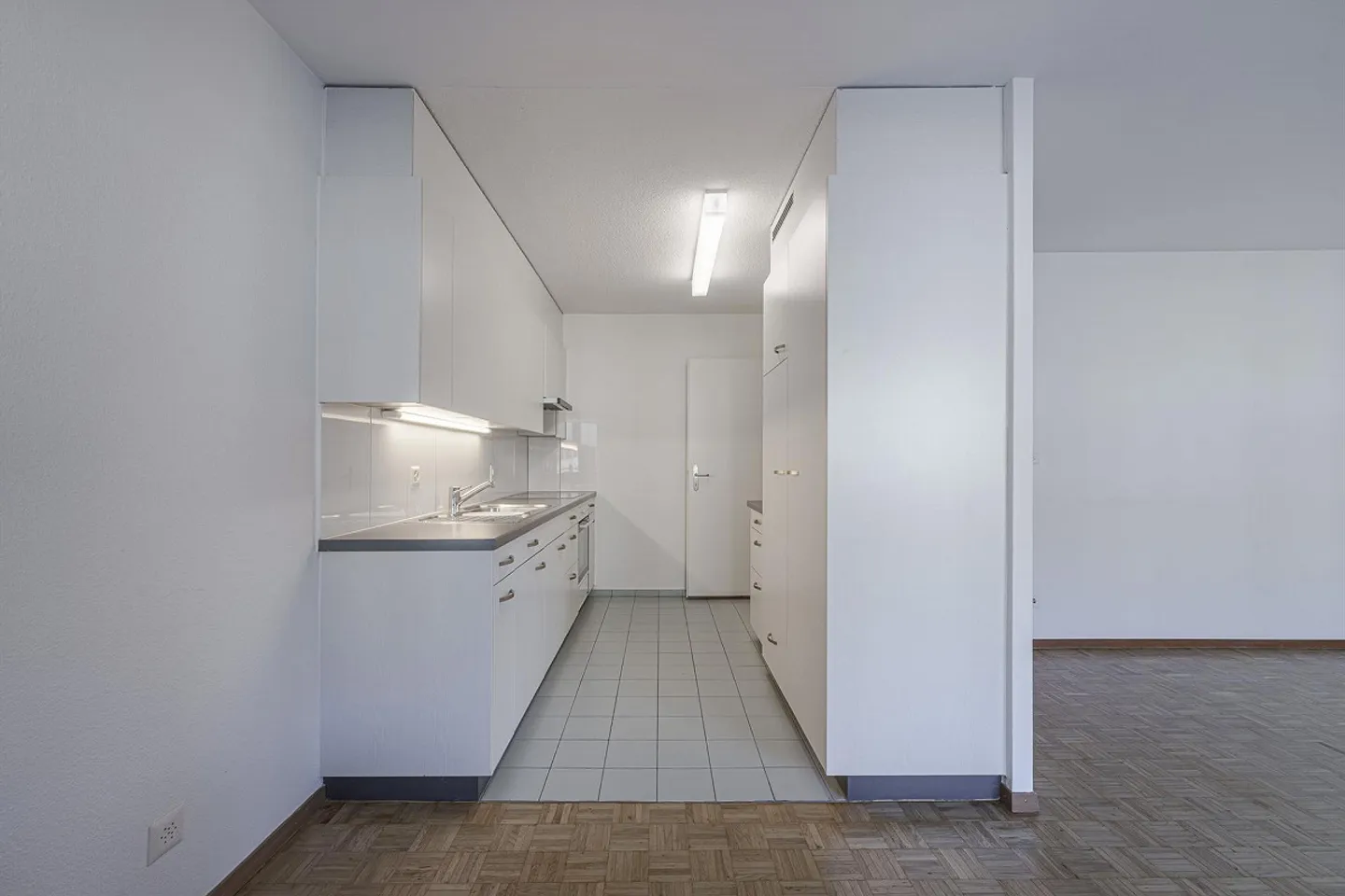 Ottimo appartamento cooperativo a Bachenbülach cerca te! - Foto 4 di 7