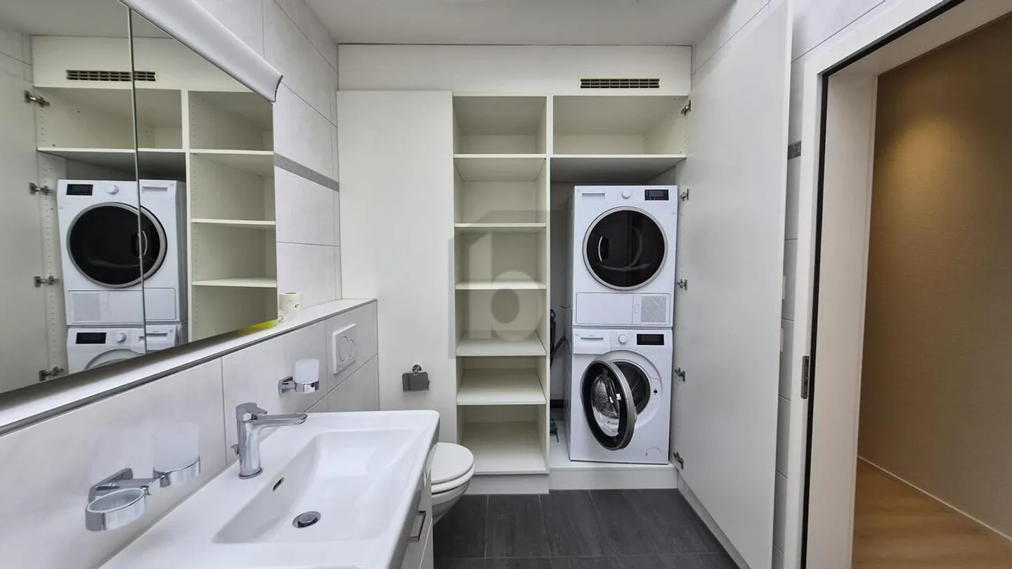 CON STILE E TRANQUILLITÀ IN UN QUARTIERE POPOLARE - Foto 5 di 6