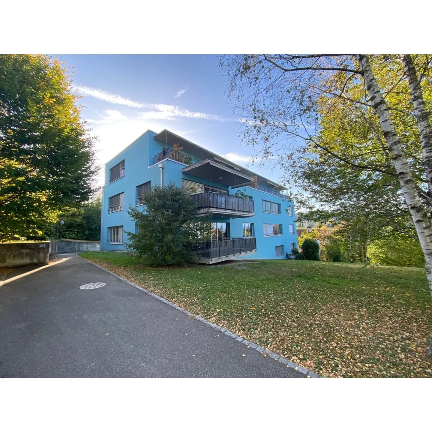 Ampio appartamento duplex in una posizione vicina alla natura - Foto 1 di 11