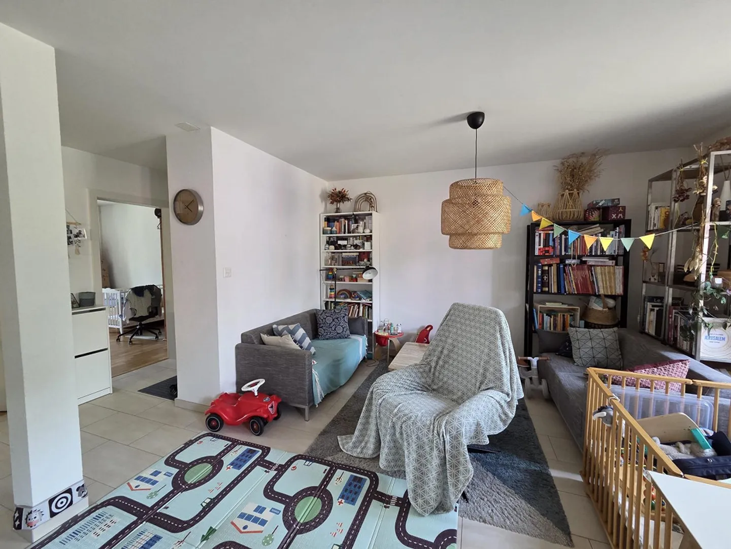 Lease takeover, 3.5 rooms 60 m2, CHF 1,790.00 on the ground floor - Photo 3 of 12