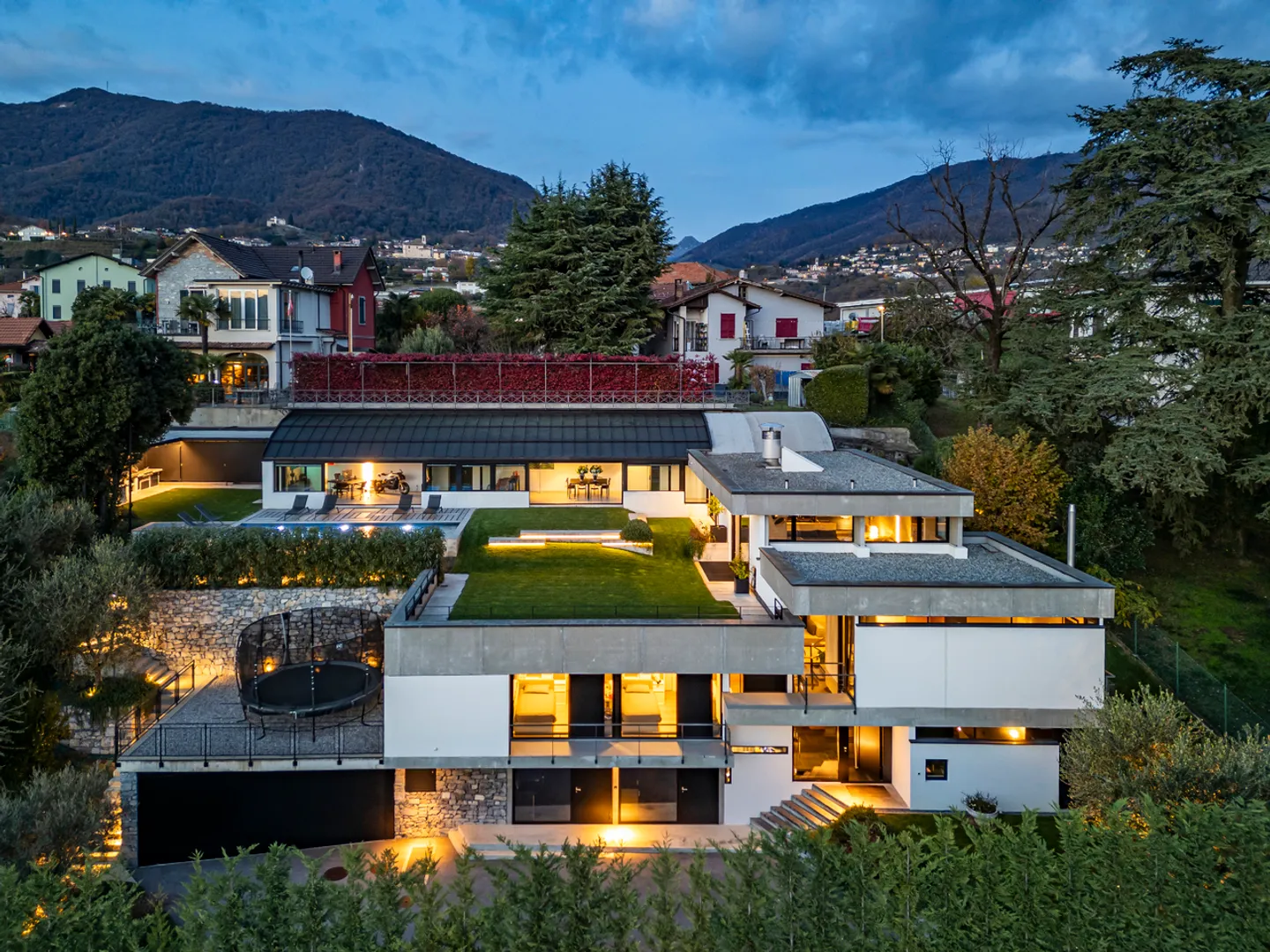 Charmante Villa mit Panoramablick - Foto 1 von 20