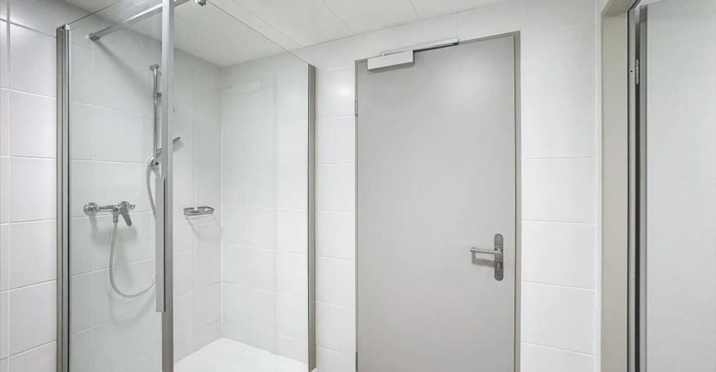 Office space for rent - Photo 6 of 10