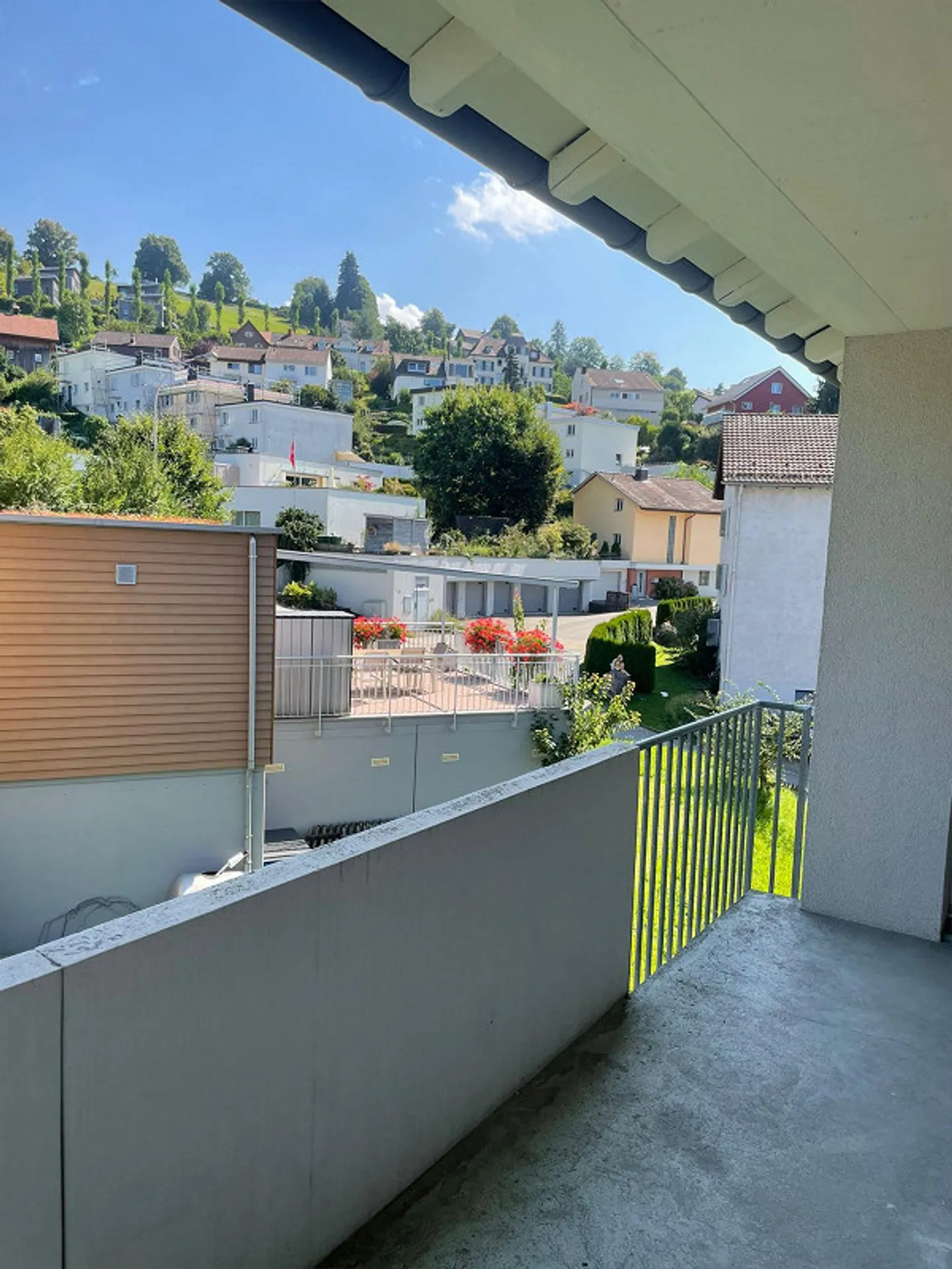Wunderschöne 2.5 Zimmer Wohnung - Erstvermietung nach Sanierung - Foto 2 von 8