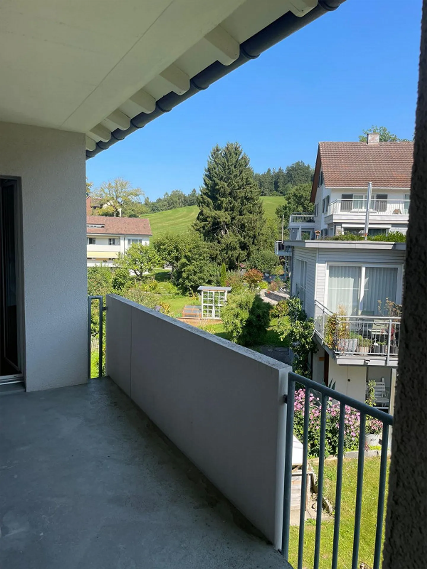 Wunderschöne 2.5 Zimmer Wohnung - Erstvermietung nach Sanierung - Foto 1 von 8