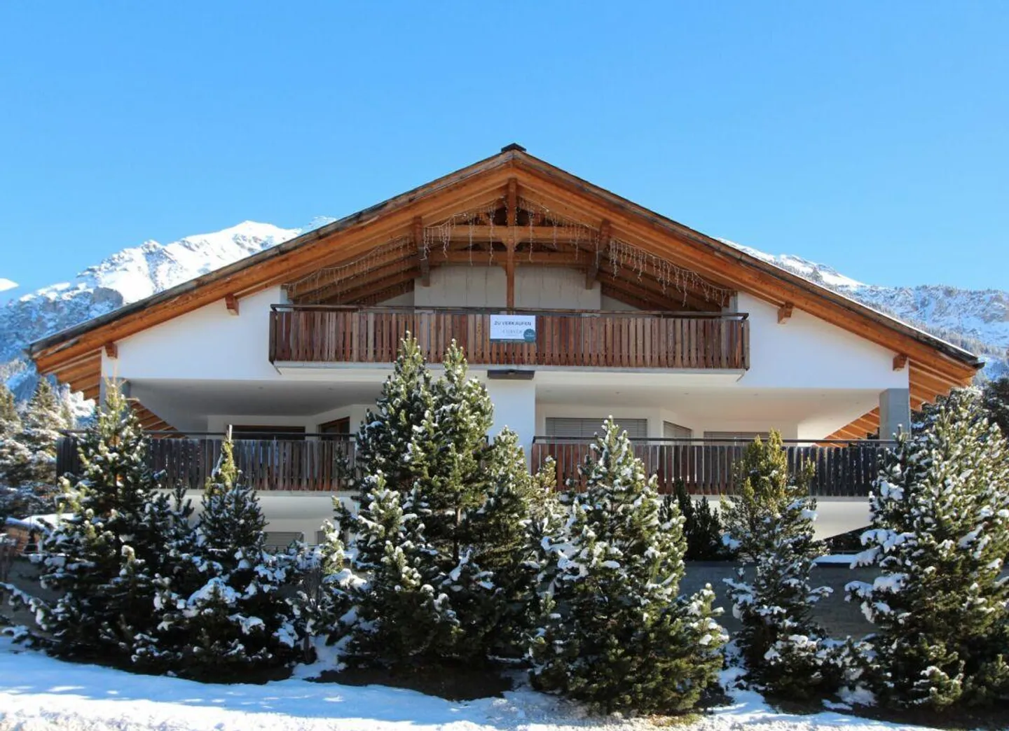 Sun-drenched 3.5 room penthouse - Photo 2 of 12