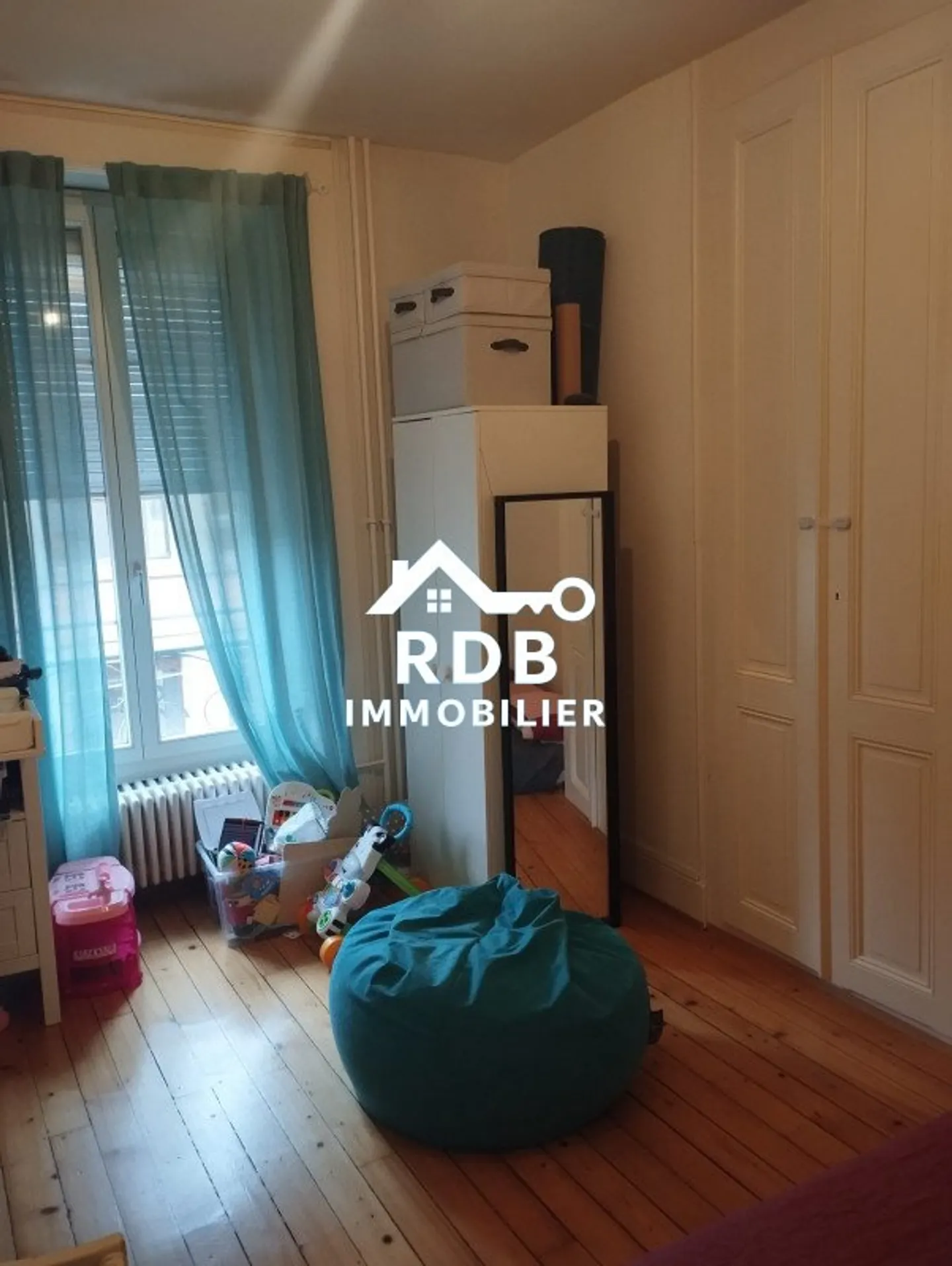 2-Zimmer-Wohnung im 3. Stock ohne Aufzug in Genf 1205 - Foto 1 von 2