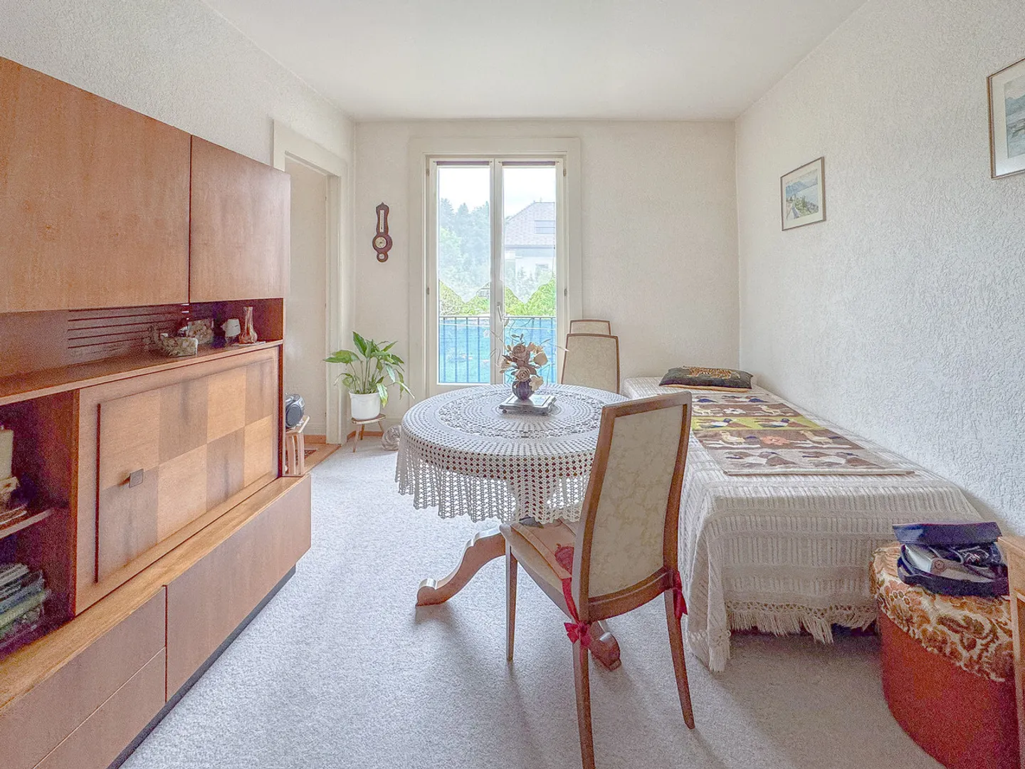 Magnificent rental building with 7 apartments Beautiful garden and covered area - Photo 15 of 27