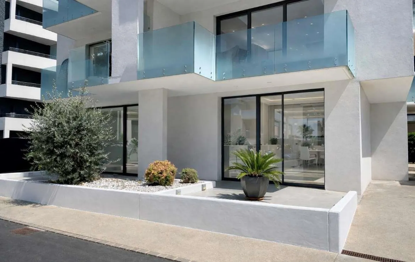 Gewerbefläche mit Privatgarten - Foto 7 von 9