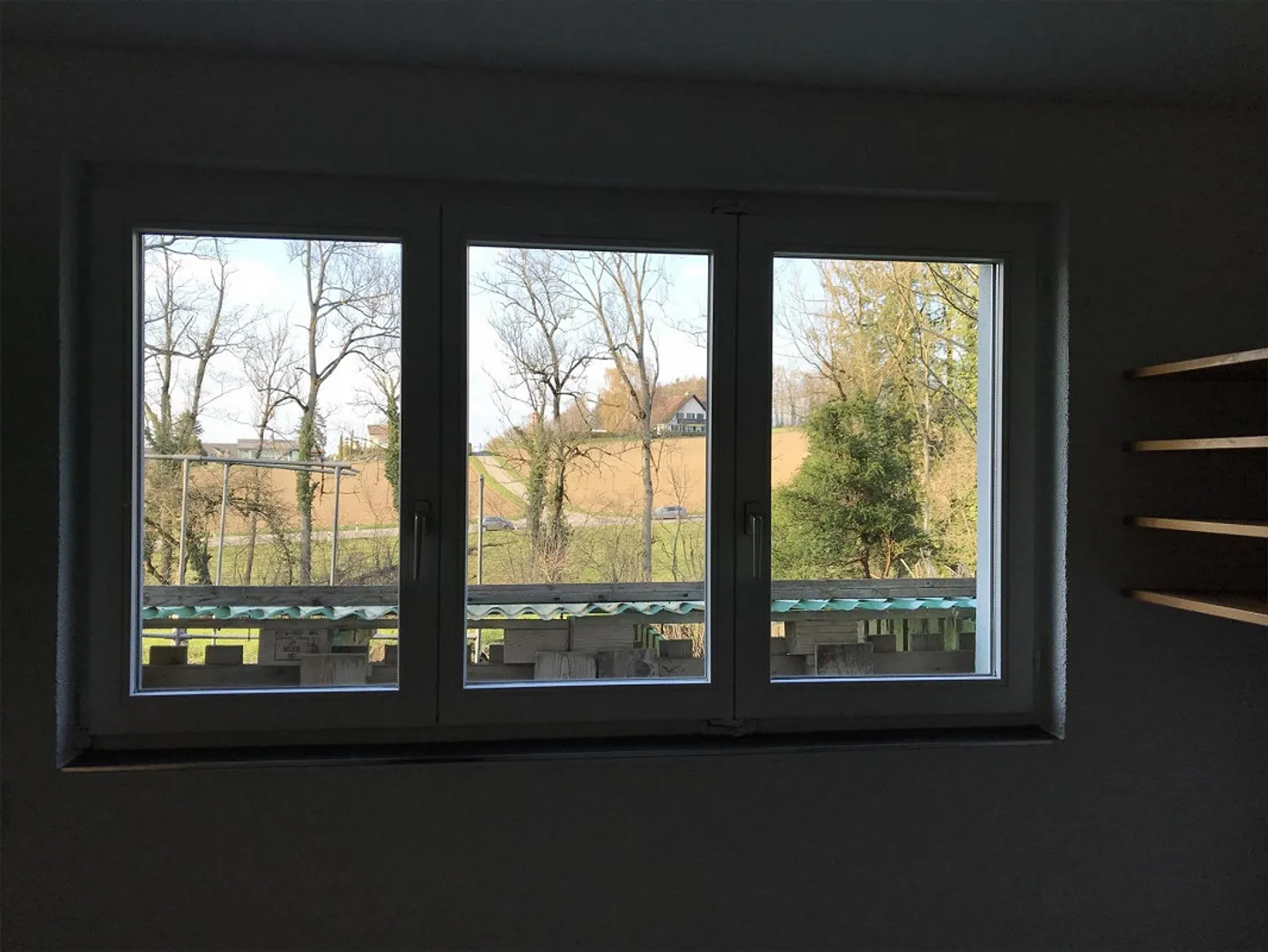 Small, large single-family house in a quiet residential area - Photo 27 of 30