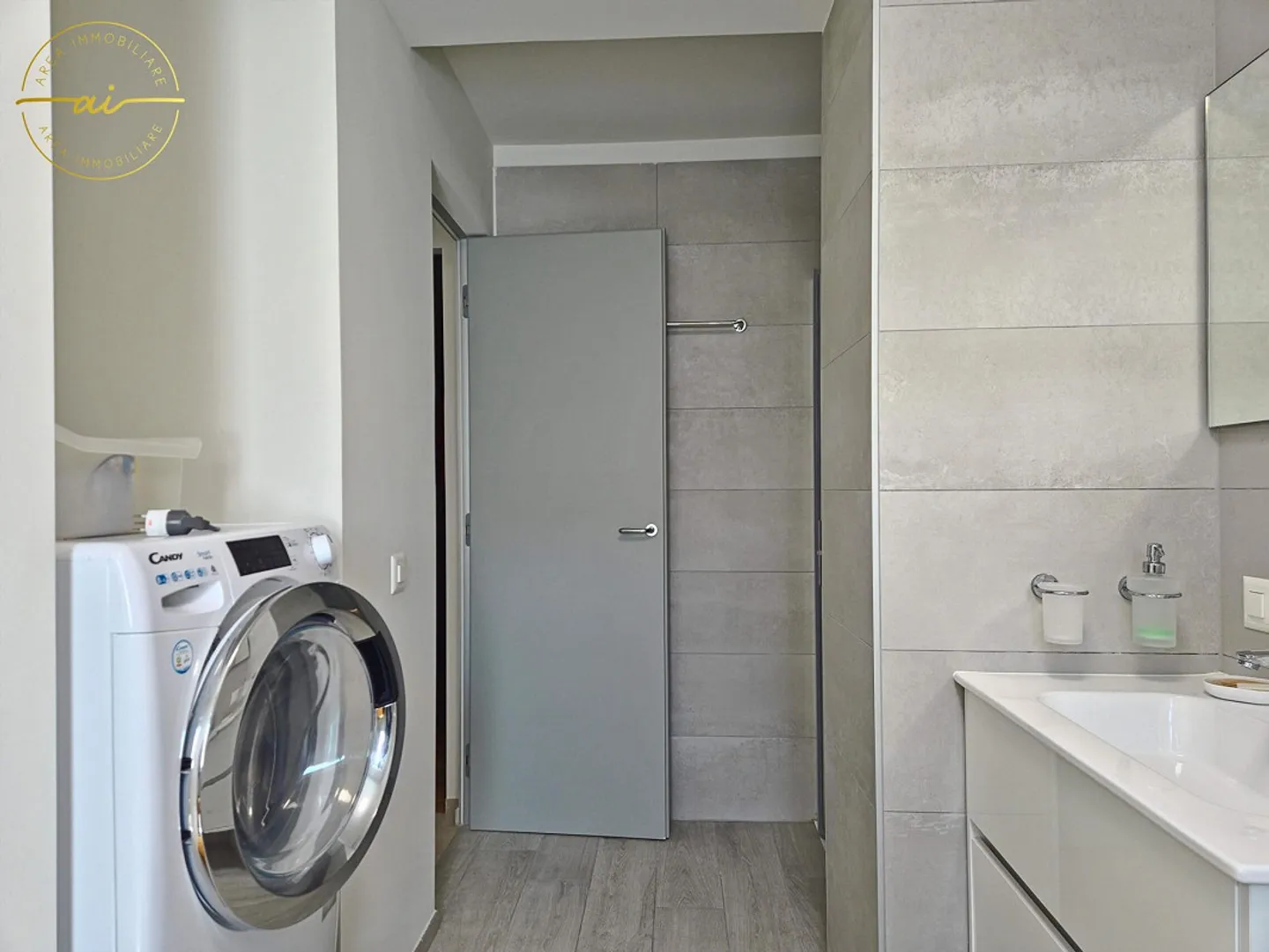 3.5-ROOM APARTMENT IN THE NUCLEO OF GENESTRERIO - Photo 8 of 12