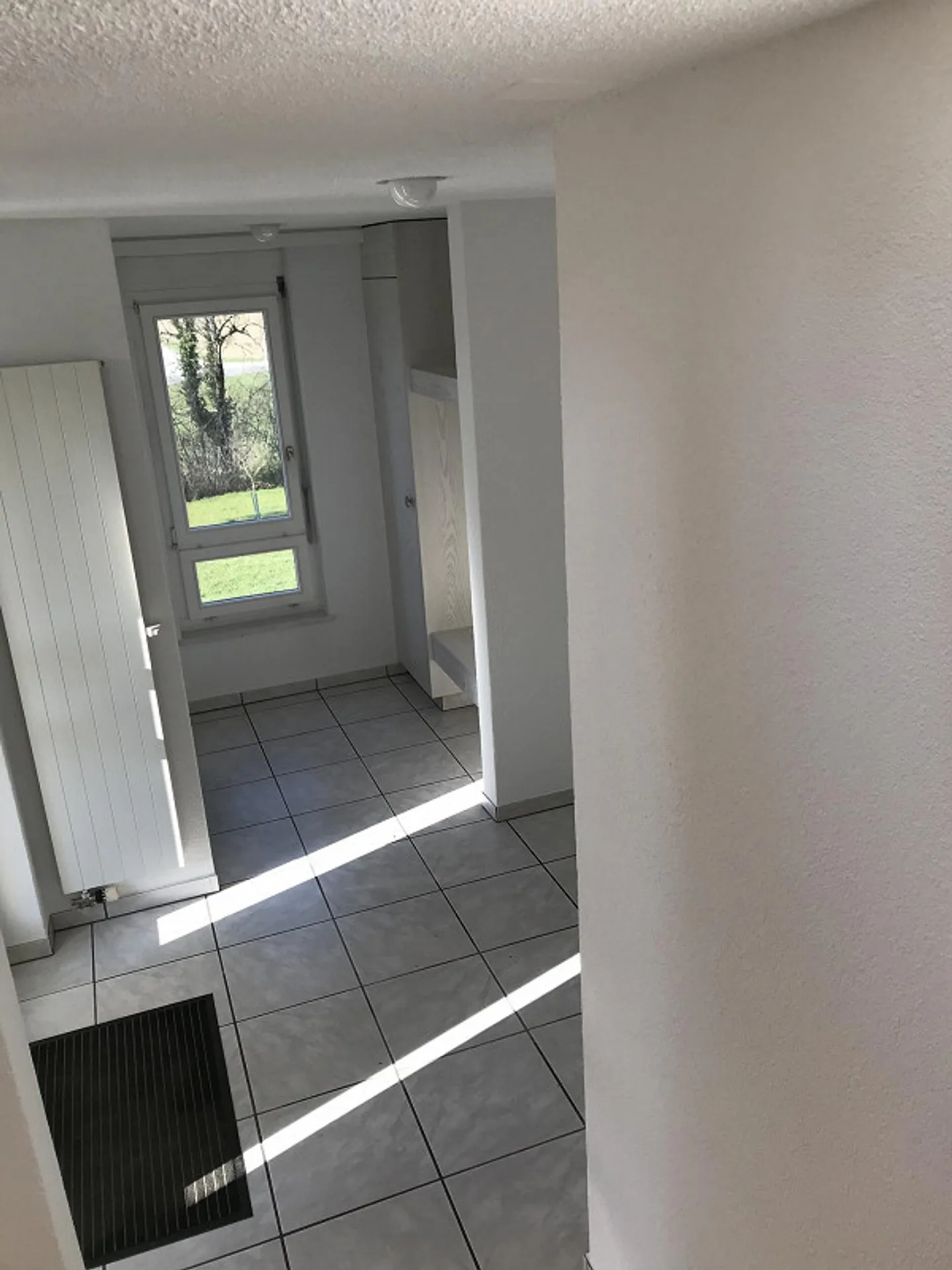 Small, large single-family house in a quiet residential area - Photo 23 of 30