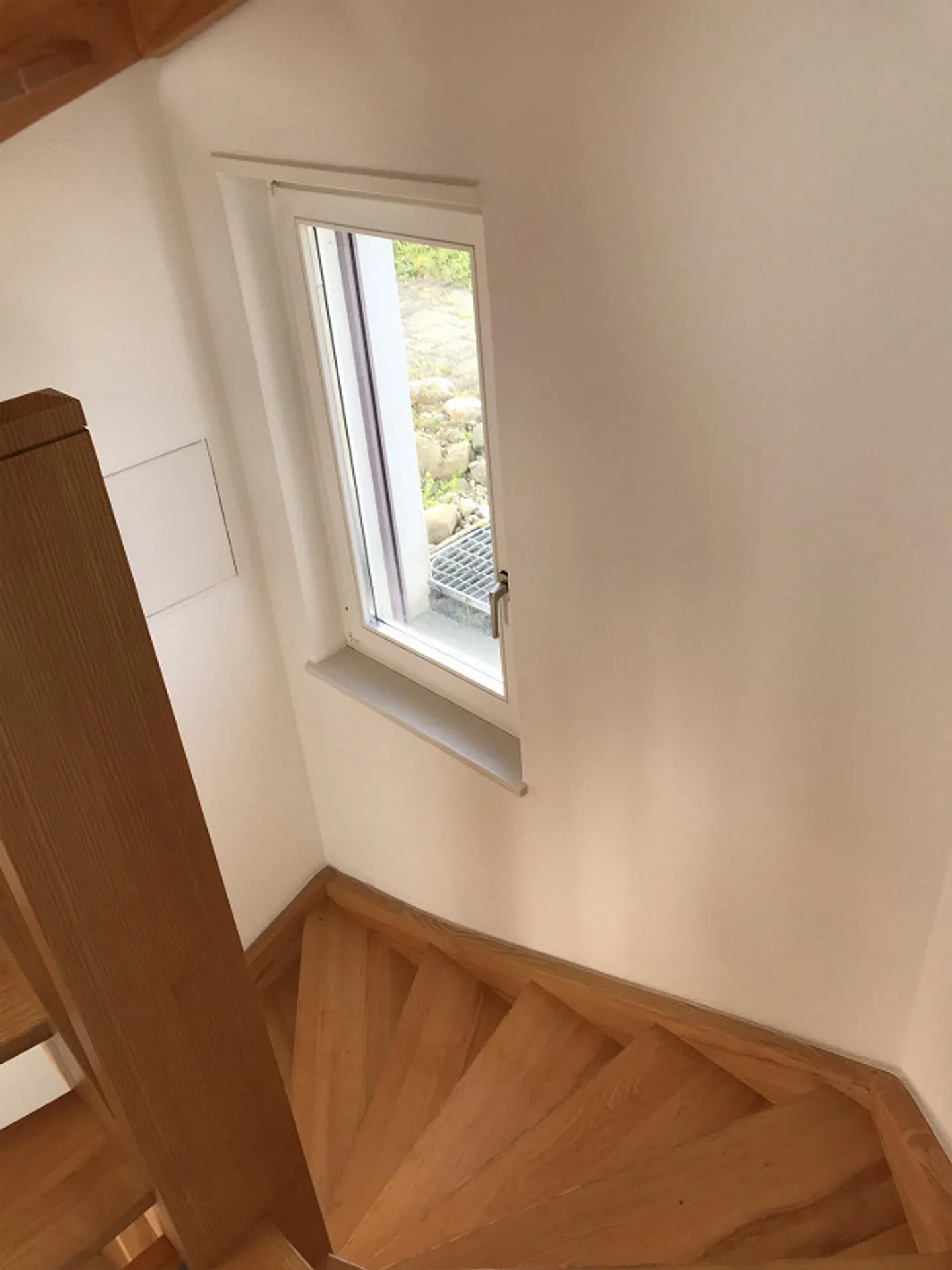 Small, large single-family house in a quiet residential area - Photo 24 of 30