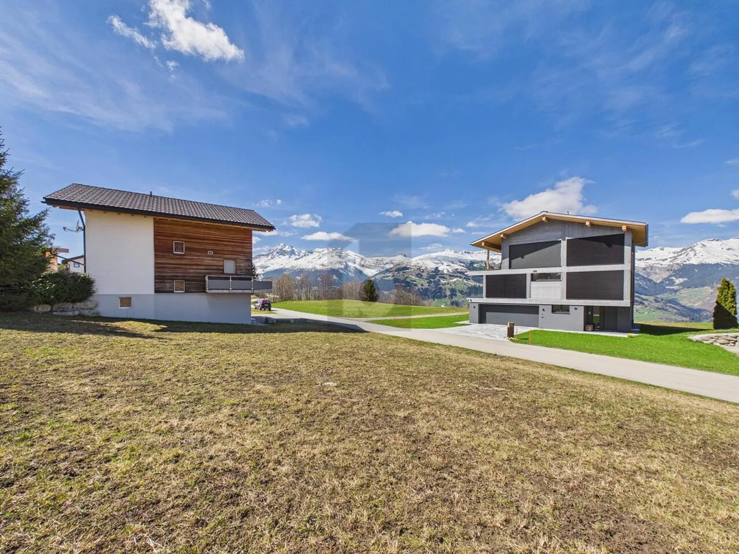 DREAM PROPERTY WITH SKI-IN/SKI-OUT - Photo 5 of 6