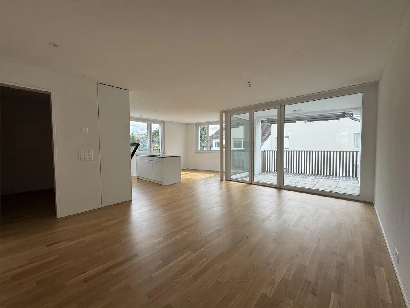 Fahrwangen: Close to the Lake | Everything You Need - Photo 4 of 13