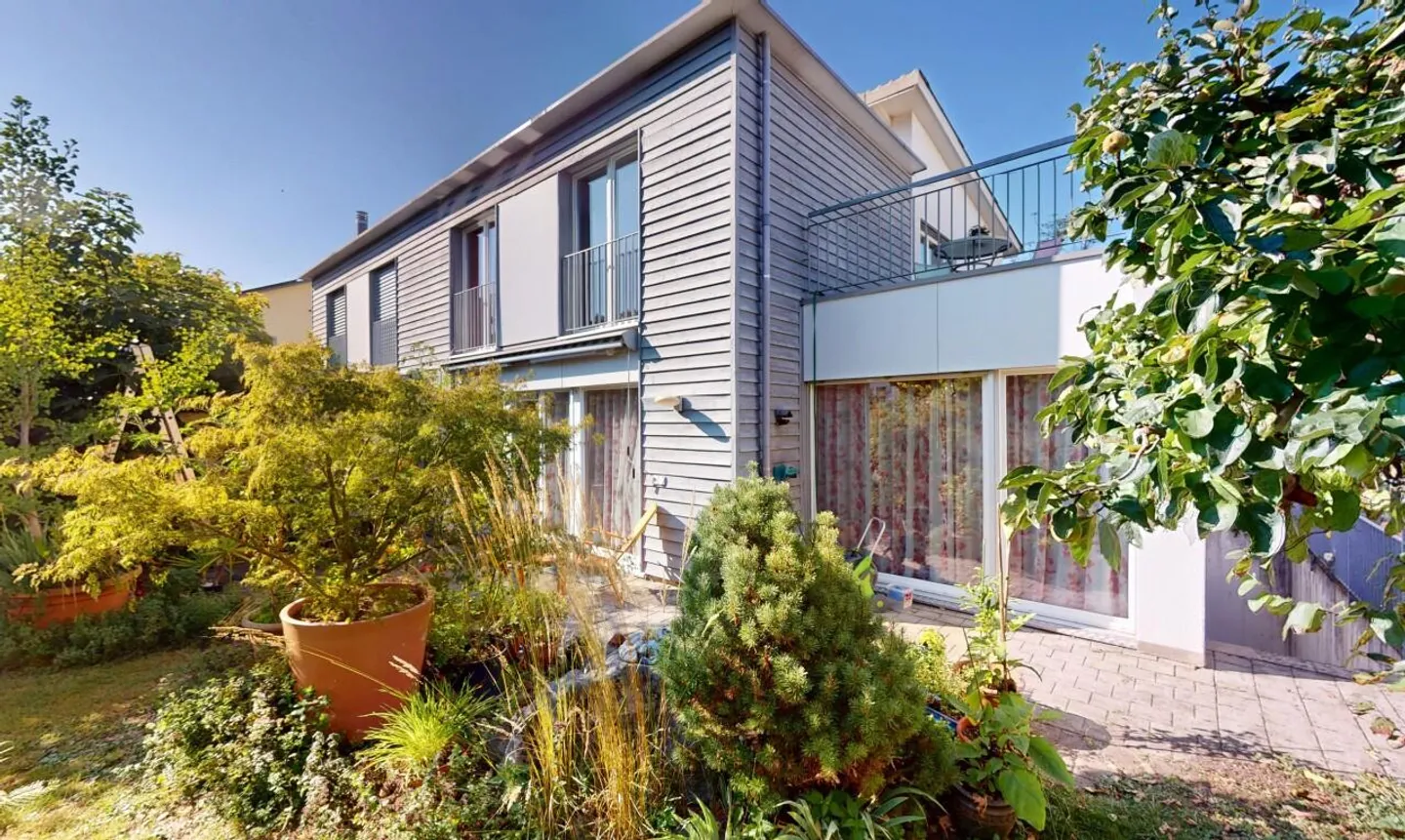 Charmante maison jumelée dans un quartier amical cherche une nouvelle famille - Photo 2 sur 13