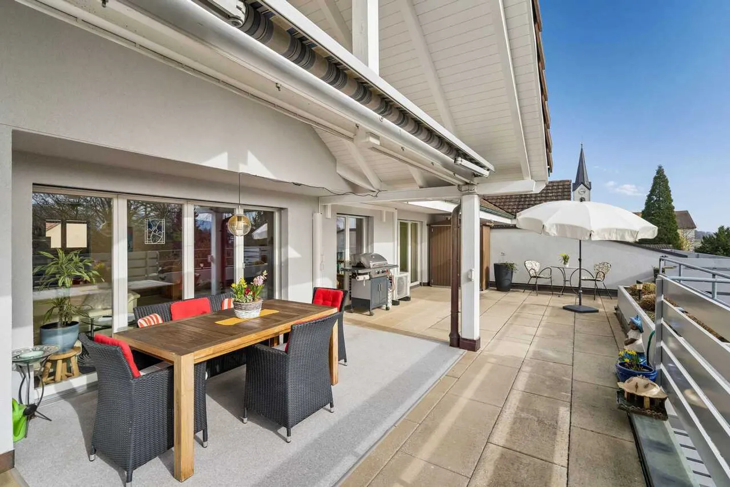 Appartamento 5.5 stanze con grande terrazza a Dottikon - Foto 1 di 13